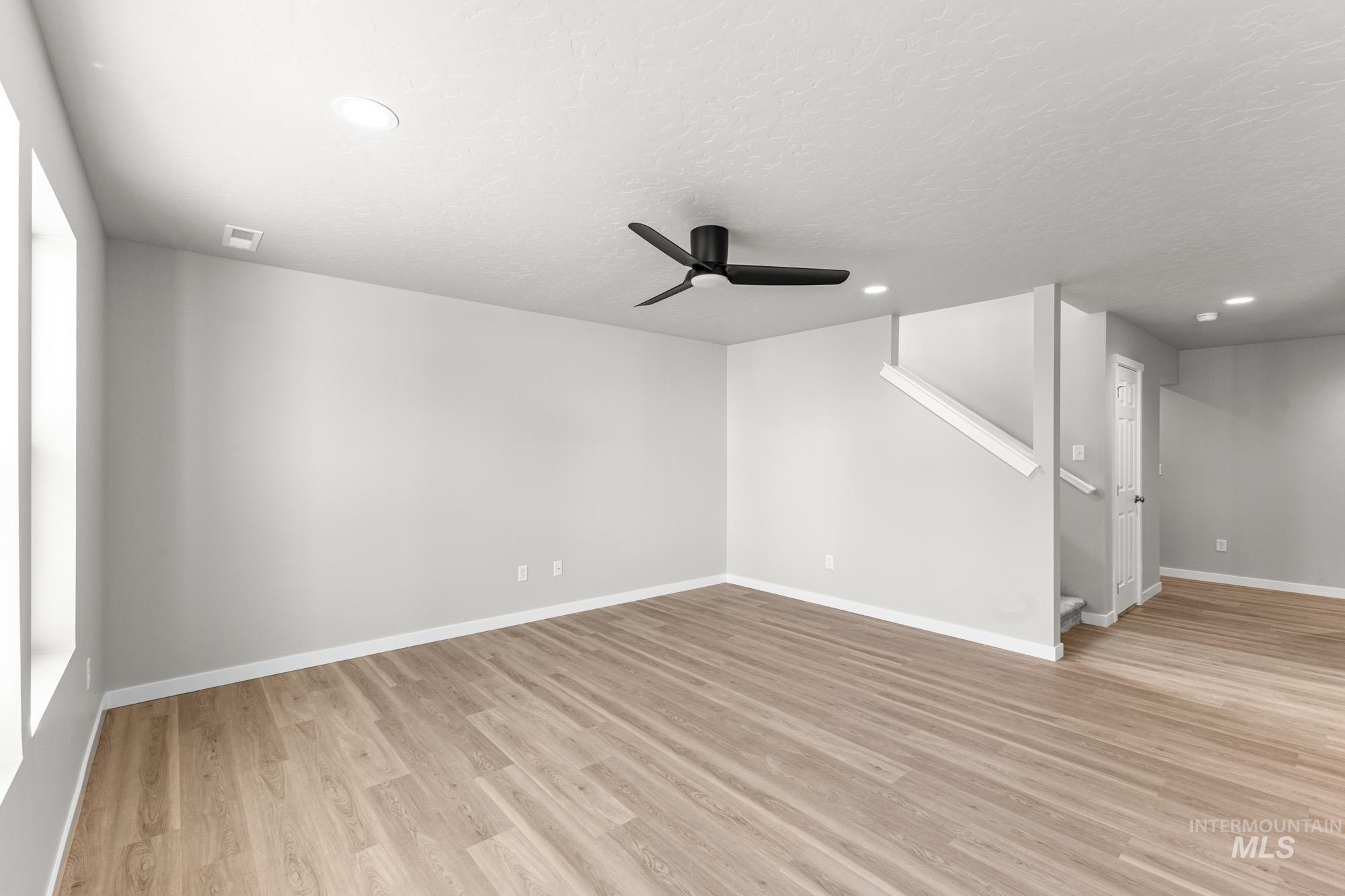 7322 S Bungalow Ave, Meridian, Idaho 83642, 3 Bedrooms, 2.5 Bathrooms, Residential For Sale, Price $440,990, 98972112