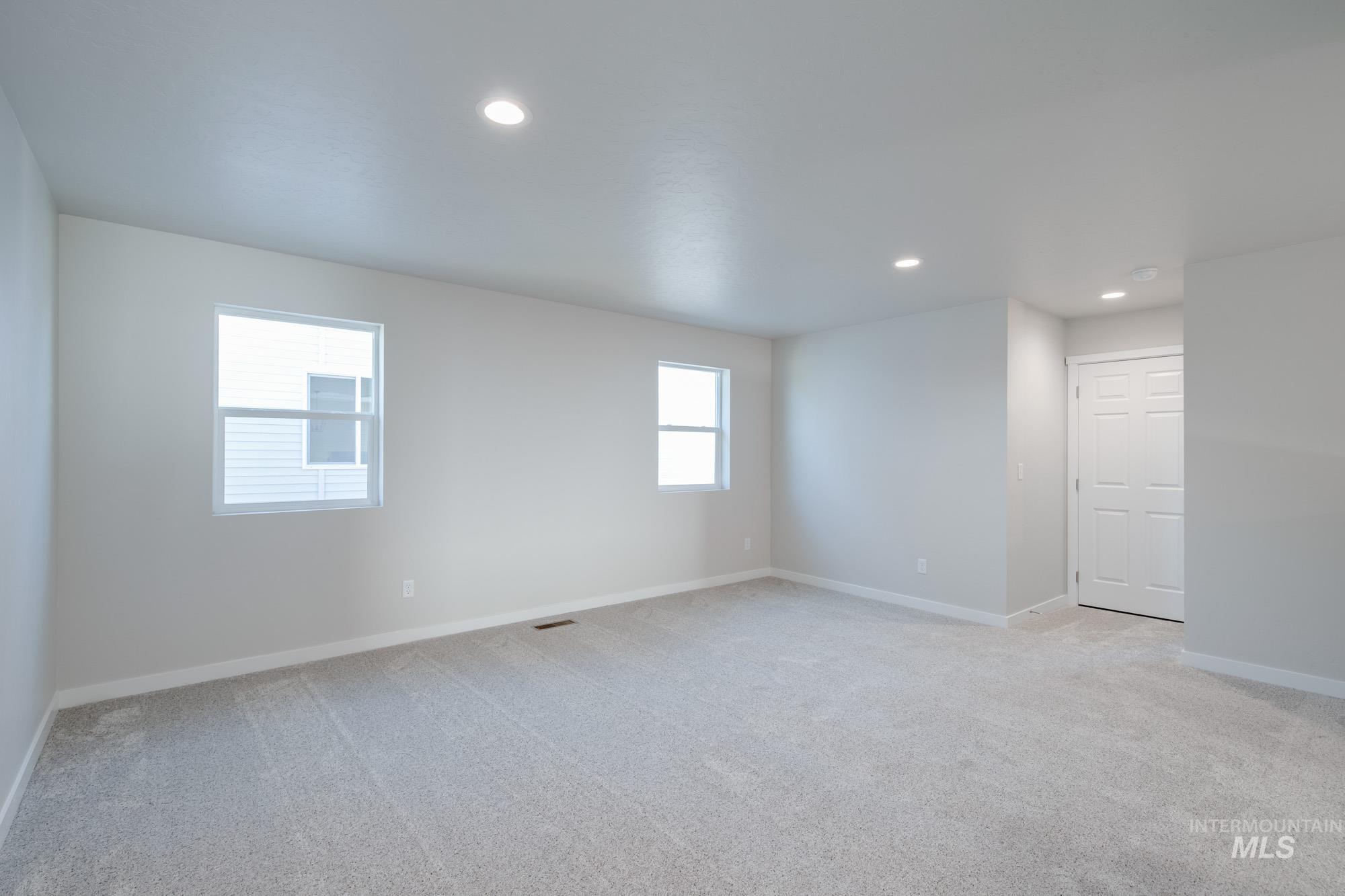 7300 S Bungalow Ave, Meridian, Idaho 83642, 3 Bedrooms, 2.5 Bathrooms, Residential For Sale, Price $454,990,MLS 98972113