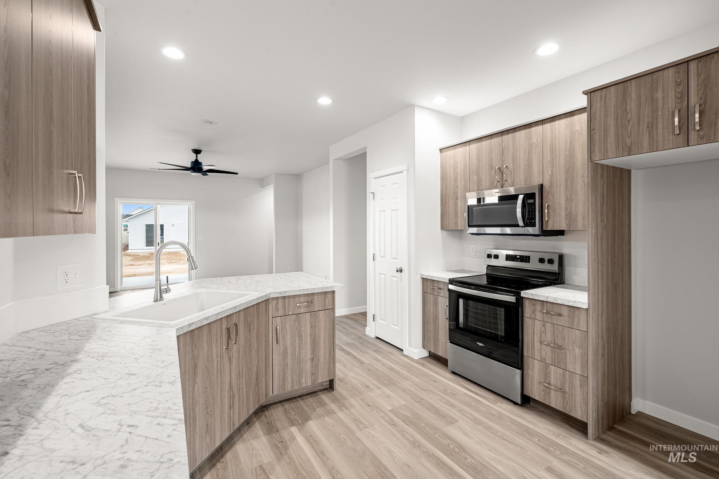 7264 S Bungalow Ave, Meridian, Idaho 83642, 3 Bedrooms, 2 Bathrooms, Residential For Sale, Price $407,990, 98972114