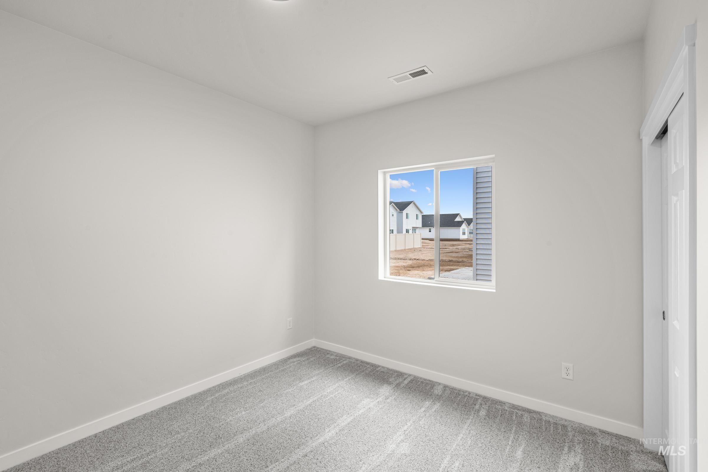 7264 S Bungalow Ave, Meridian, Idaho 83642, 3 Bedrooms, 2 Bathrooms, Residential For Sale, Price $407,990, 98972114