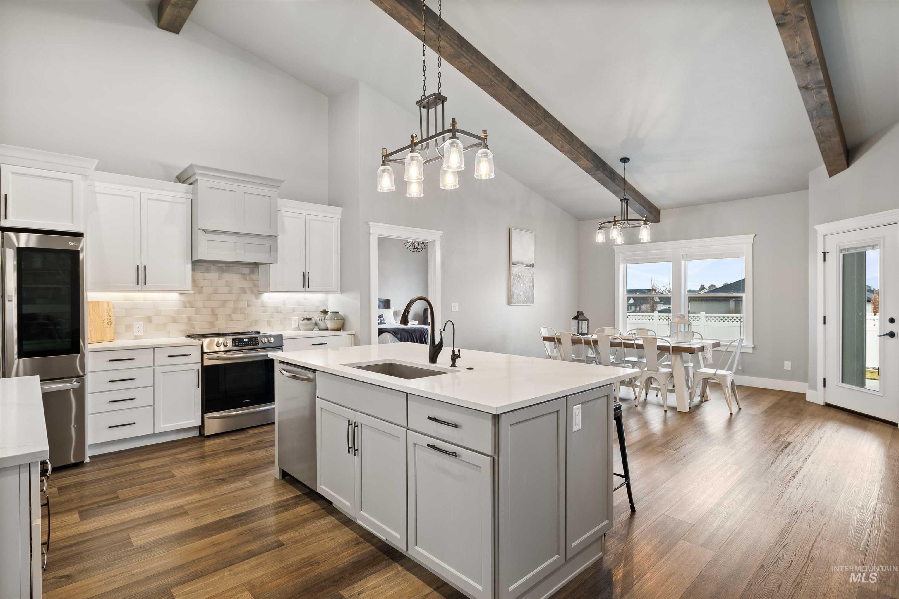 3091 Moonrise Rd, Twin Falls, Idaho 83301-8436, 4 Bedrooms, 2 Bathrooms, Residential For Sale, Price $545,000,MLS 98972115