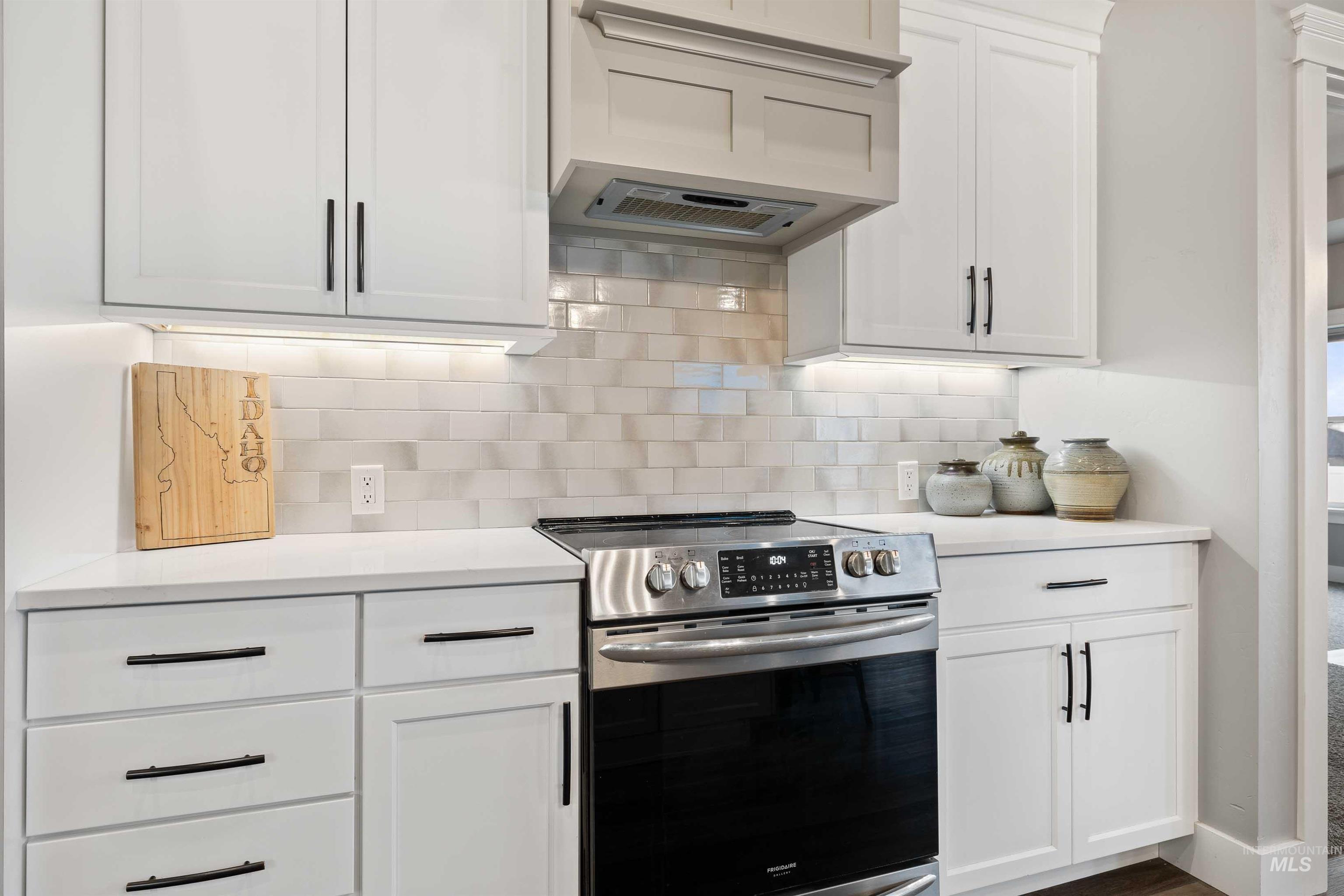 3091 Moonrise Rd, Twin Falls, Idaho 83301-8436, 4 Bedrooms, 2 Bathrooms, Residential For Sale, Price $545,000,MLS 98972115