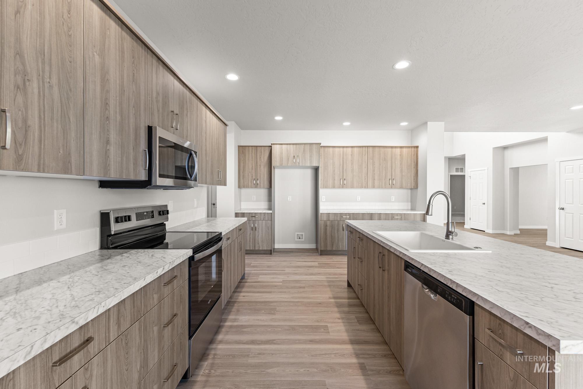 13692 Judson St, Caldwell, Idaho 83607, 5 Bedrooms, 4.5 Bathrooms, Residential For Sale, Price $664,990, 98972118