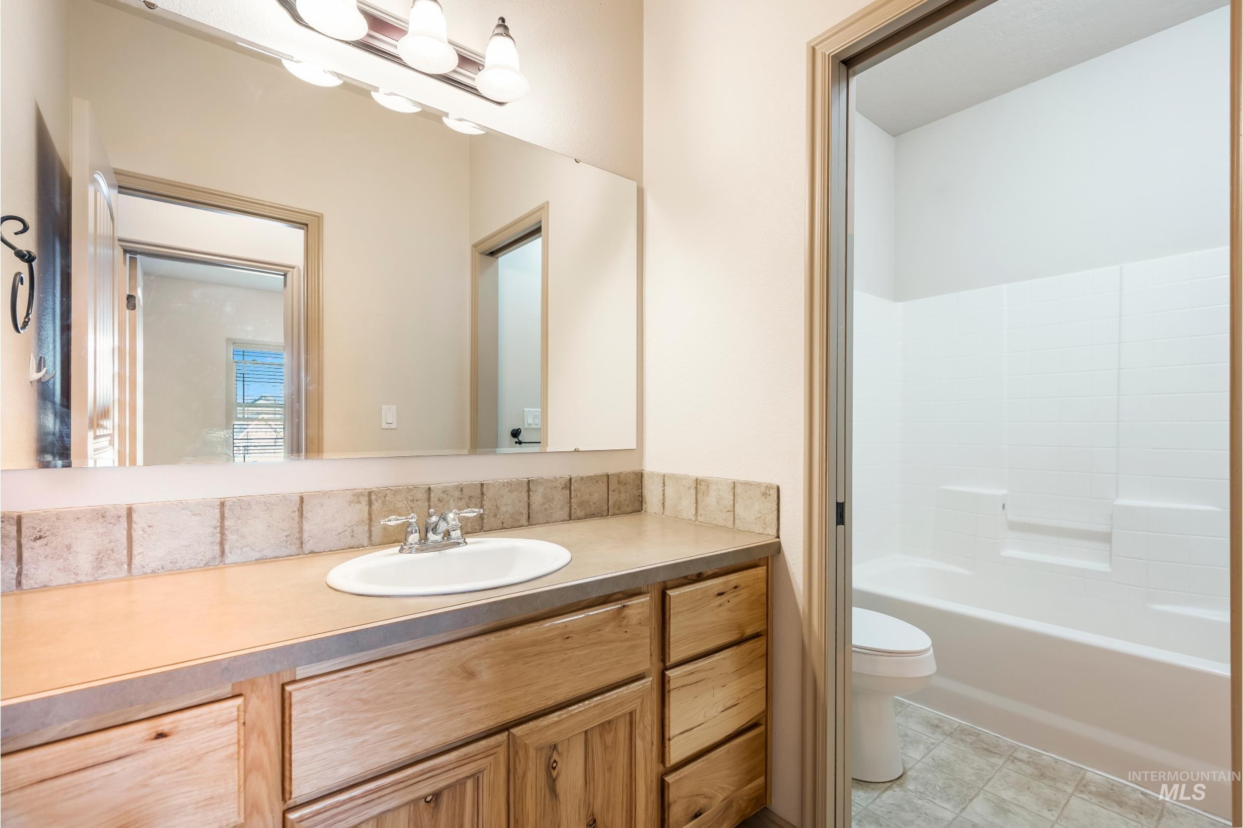 1223 W Cobblefield Court, Meridian, Idaho 83646, 3 Bedrooms, 2.5 Bathrooms, Residential For Sale, Price $469,900,MLS 98972119