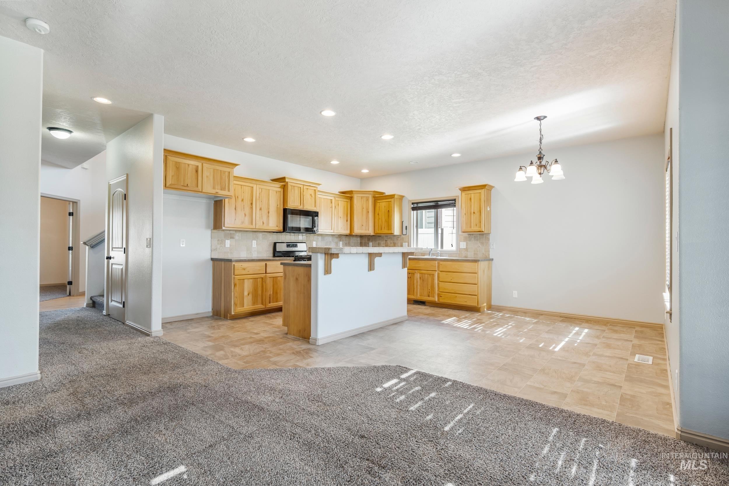 1223 W Cobblefield Court, Meridian, Idaho 83646, 3 Bedrooms, 2.5 Bathrooms, Residential For Sale, Price $469,900,MLS 98972119