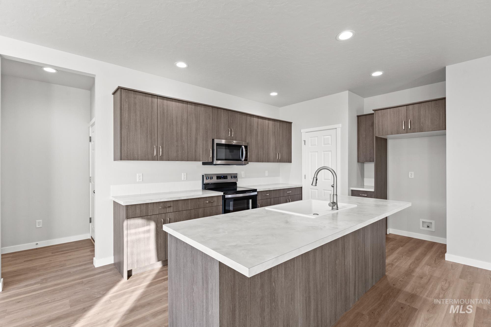 13713 Judson St, Caldwell, Idaho 83607, 5 Bedrooms, 2.5 Bathrooms, Residential For Sale, Price $509,990, 98972121