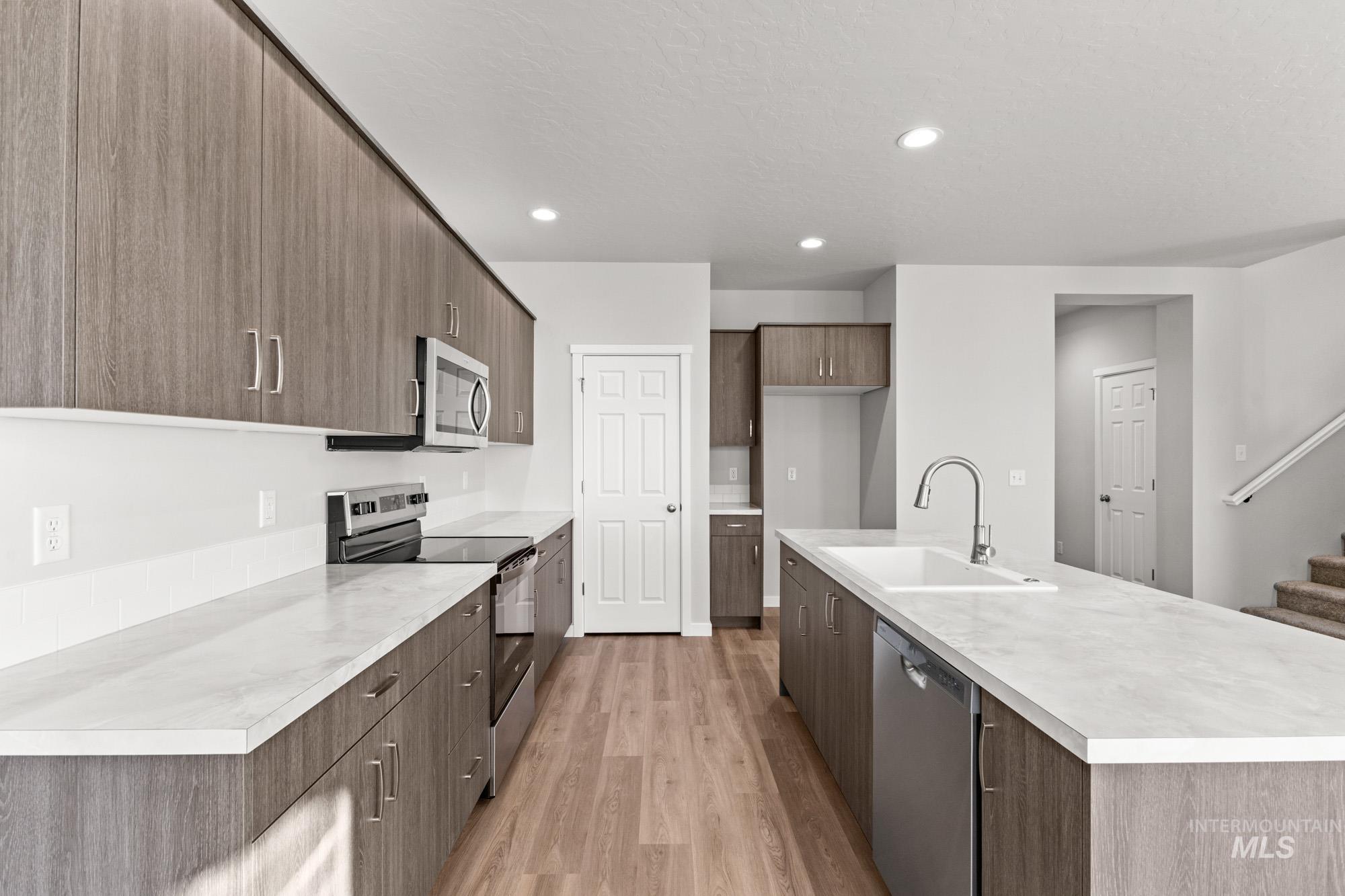 13713 Judson St, Caldwell, Idaho 83607, 5 Bedrooms, 2.5 Bathrooms, Residential For Sale, Price $509,990, 98972121