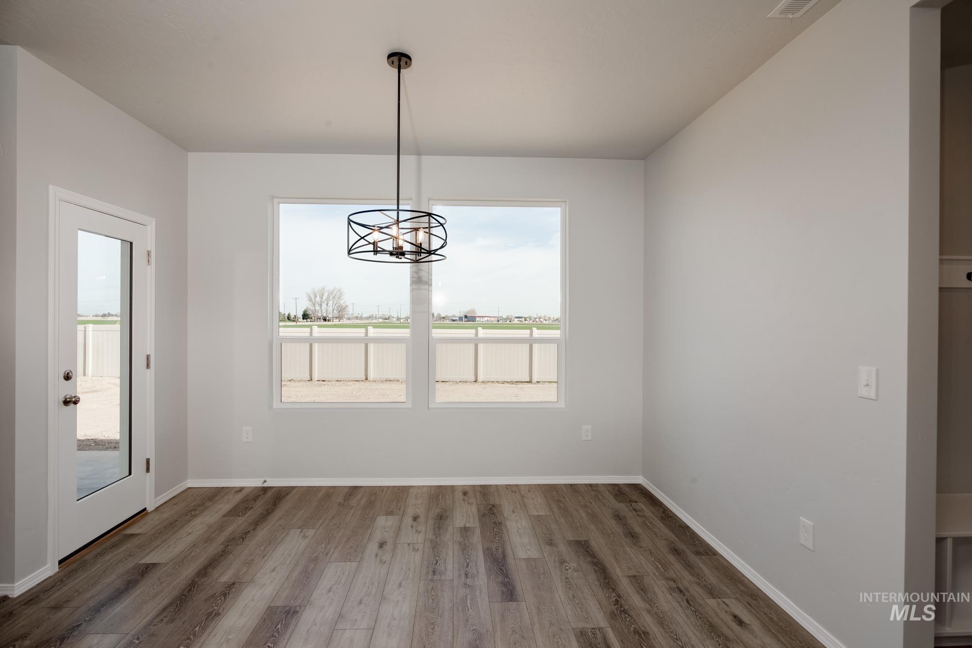 13713 Judson St, Caldwell, Idaho 83607, 5 Bedrooms, 2.5 Bathrooms, Residential For Sale, Price $509,990,MLS 98972121