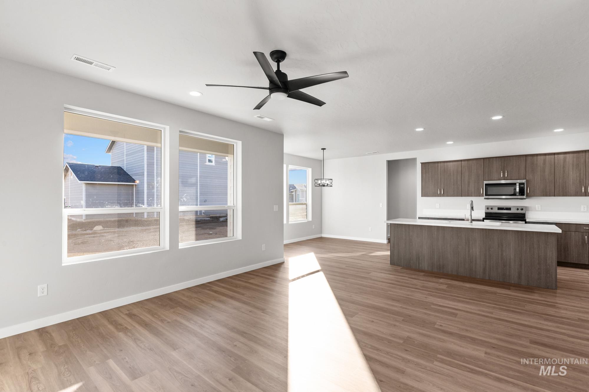 13713 Judson St, Caldwell, Idaho 83607, 5 Bedrooms, 2.5 Bathrooms, Residential For Sale, Price $509,990, 98972121