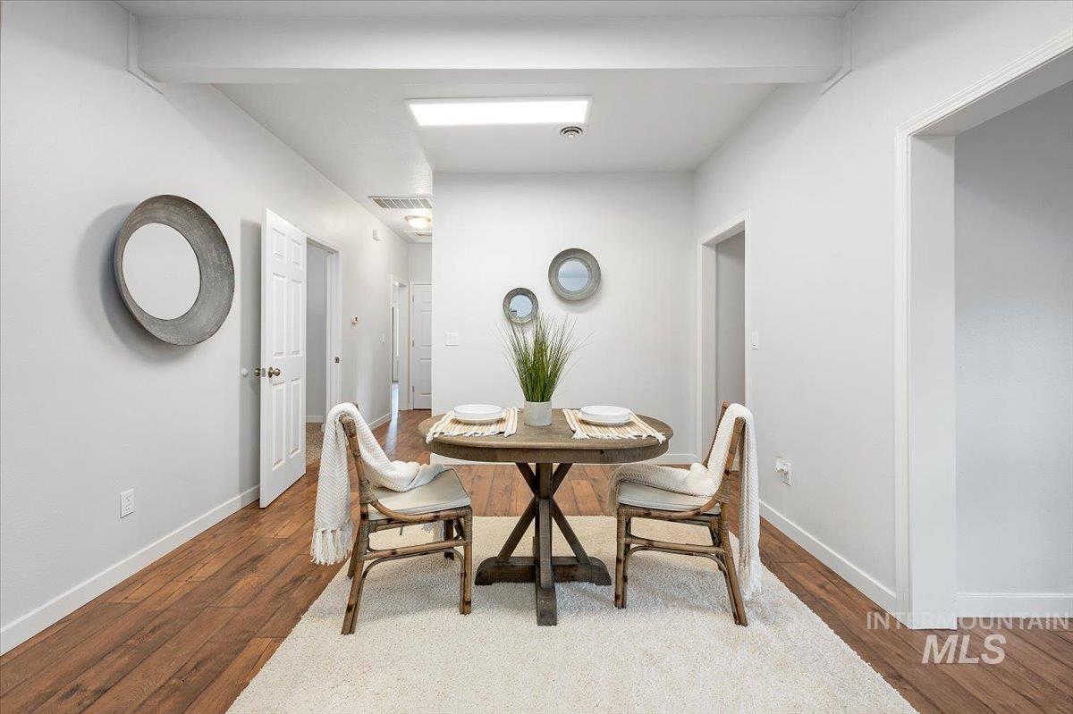 1704 Blaine, Caldwell, Idaho 83605, 6 Bedrooms, 3 Bathrooms, Residential For Sale, Price $449,000,MLS 98972122