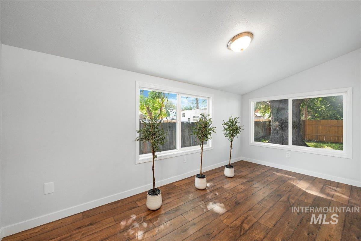 1704 Blaine, Caldwell, Idaho 83605, 6 Bedrooms, 3 Bathrooms, Residential For Sale, Price $449,000,MLS 98972122