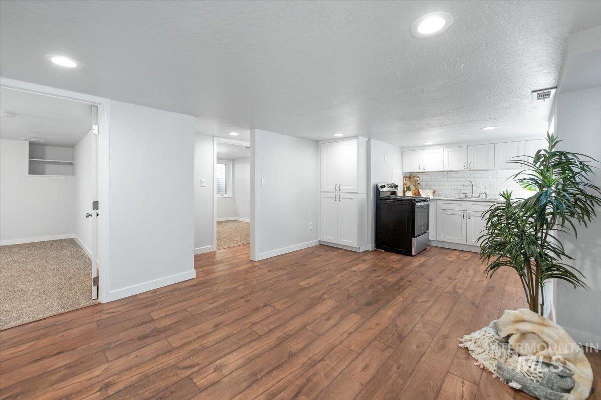 1704 Blaine, Caldwell, Idaho 83605, 6 Bedrooms, 3 Bathrooms, Residential For Sale, Price $449,000,MLS 98972122