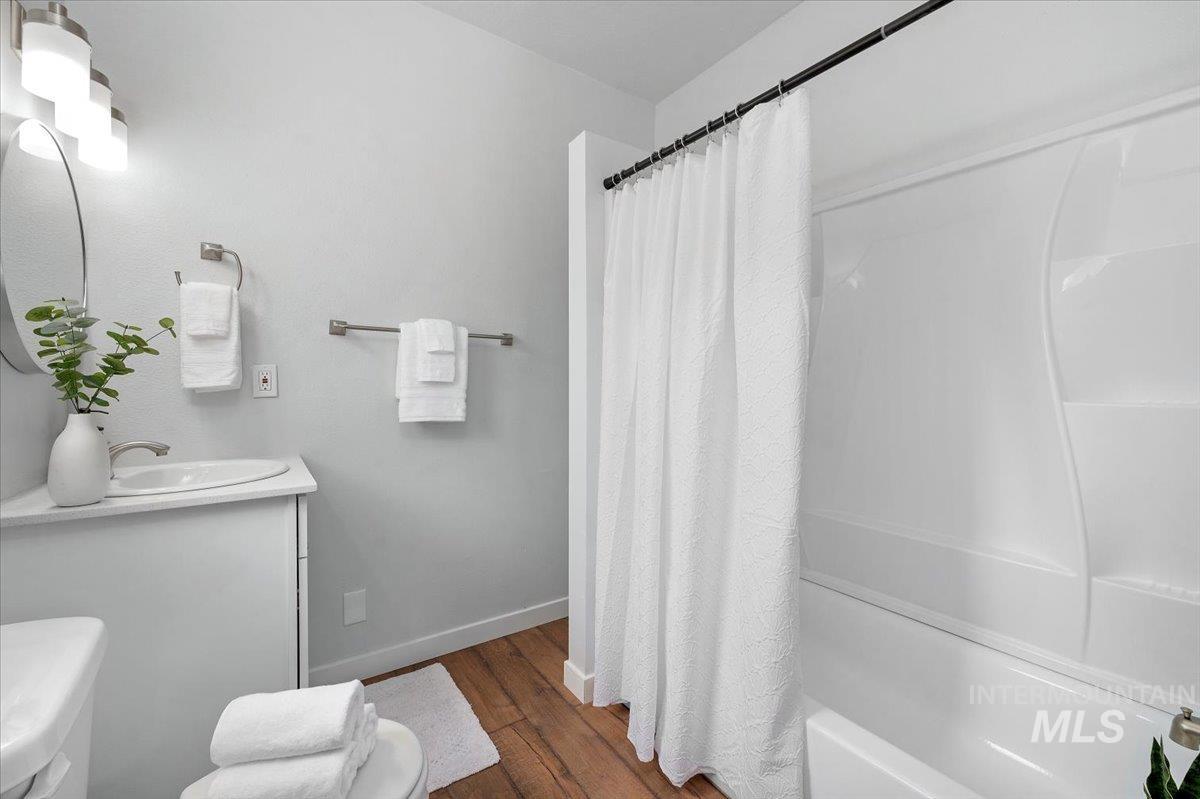 1704 Blaine, Caldwell, Idaho 83605, 6 Bedrooms, 3 Bathrooms, Residential For Sale, Price $449,000,MLS 98972122