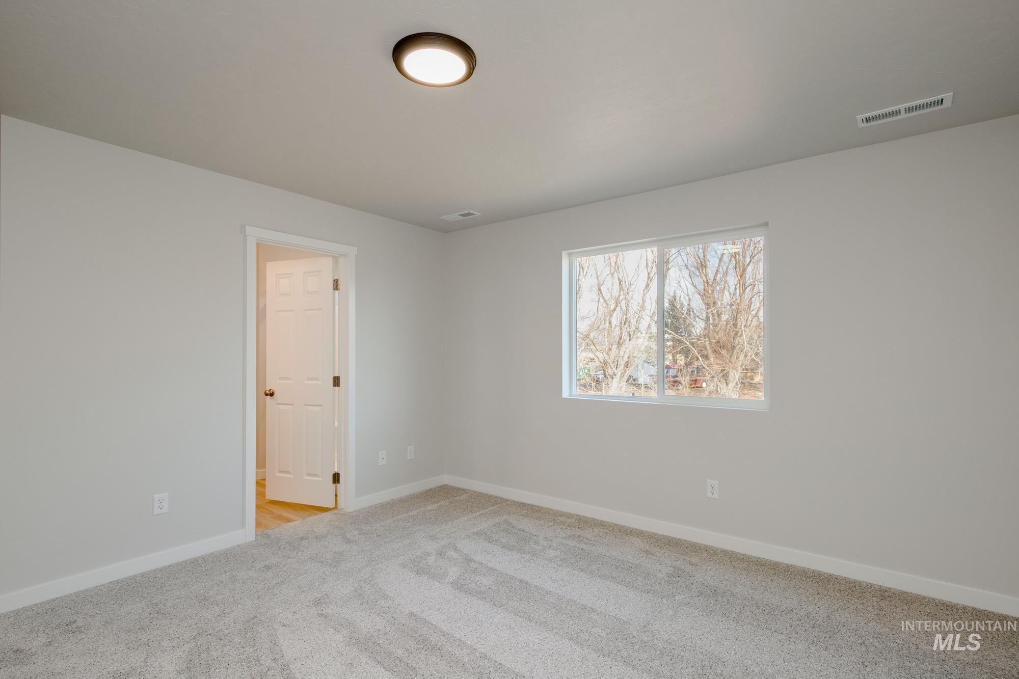 2430 W Fallon Lp, Nampa, Idaho 83651, 3 Bedrooms, 2 Bathrooms, Residential For Sale, Price $389,990,MLS 98972123