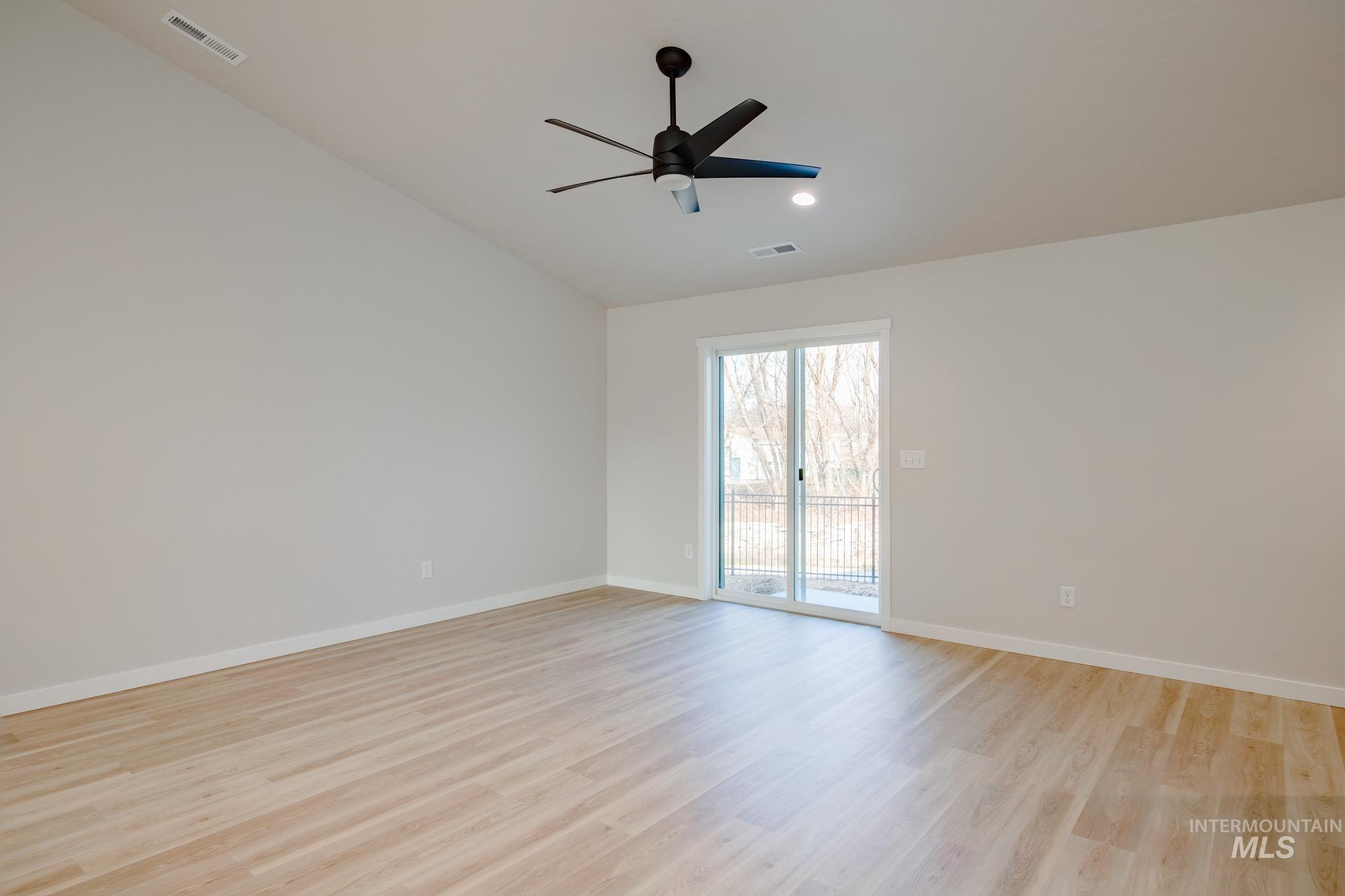 2430 W Fallon Lp, Nampa, Idaho 83651, 3 Bedrooms, 2 Bathrooms, Residential For Sale, Price $389,990,MLS 98972123