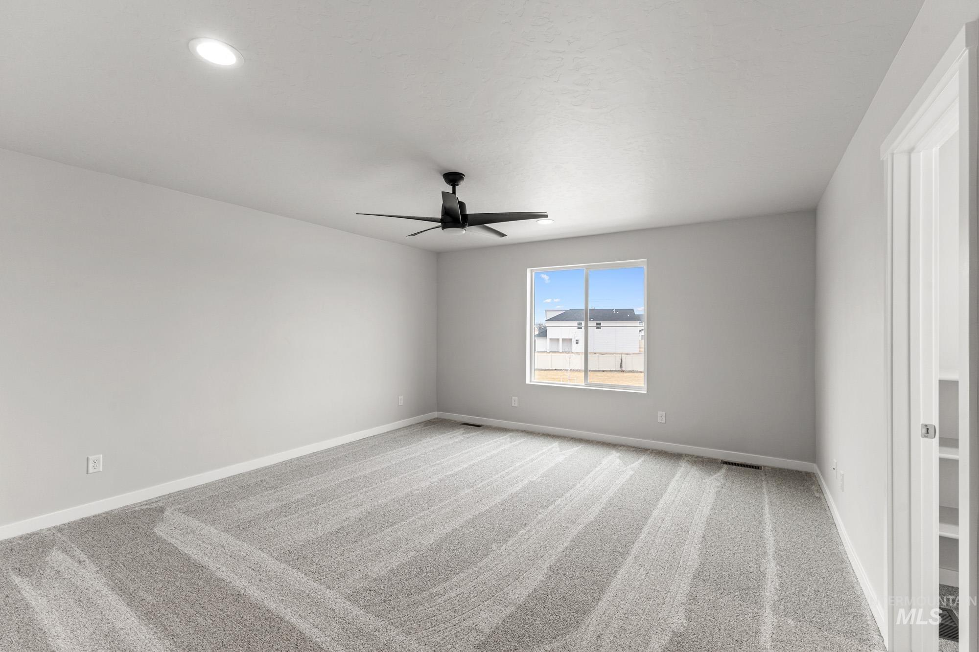 2470 W Fallon Lp, Nampa, Idaho 83651, 3 Bedrooms, 2.5 Bathrooms, Residential For Sale, Price $449,990,MLS 98972124