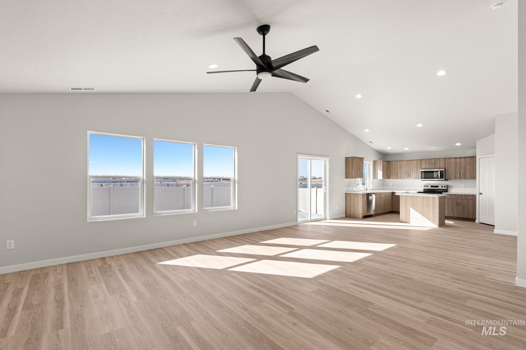 3897 E Syracuse St, Nampa, Idaho 83686, 4 Bedrooms, 2 Bathrooms, Residential For Sale, Price $429,990, 98972125