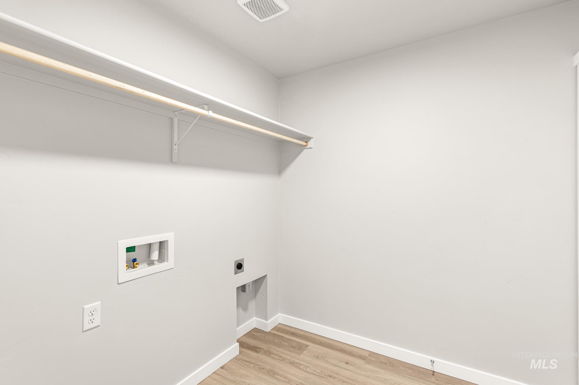 3807 E Syracuse St, Nampa, Idaho 83686, 3 Bedrooms, 2 Bathrooms, Residential For Sale, Price $399,990, 98972127