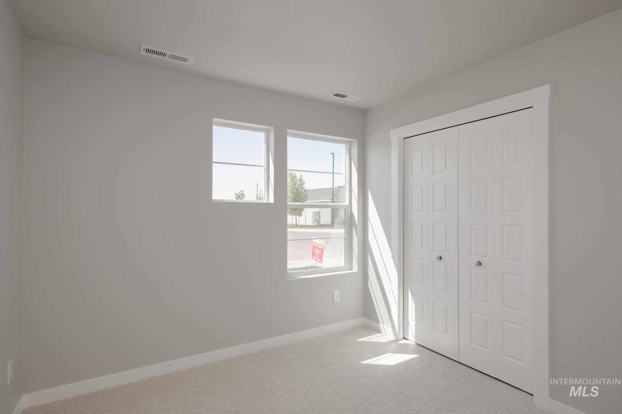 3807 E Syracuse St, Nampa, Idaho 83686, 3 Bedrooms, 2 Bathrooms, Residential For Sale, Price $399,990,MLS 98972127