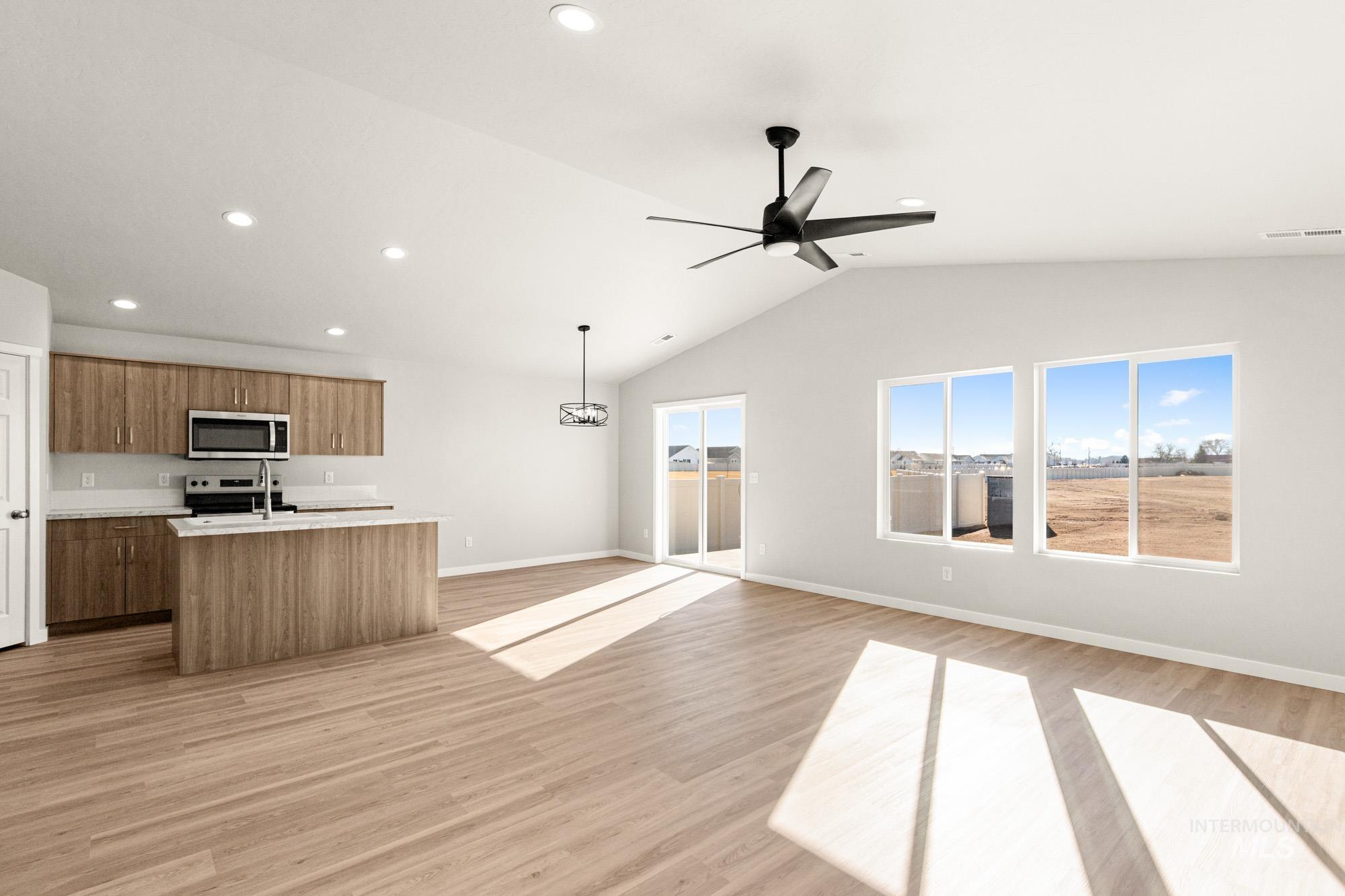 3807 E Syracuse St, Nampa, Idaho 83686, 3 Bedrooms, 2 Bathrooms, Residential For Sale, Price $399,990, 98972127