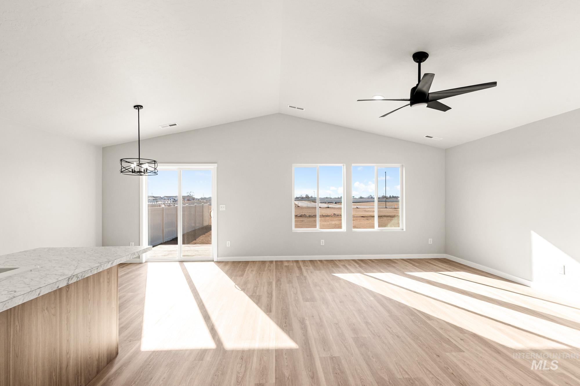 3807 E Syracuse St, Nampa, Idaho 83686, 3 Bedrooms, 2 Bathrooms, Residential For Sale, Price $399,990, 98972127