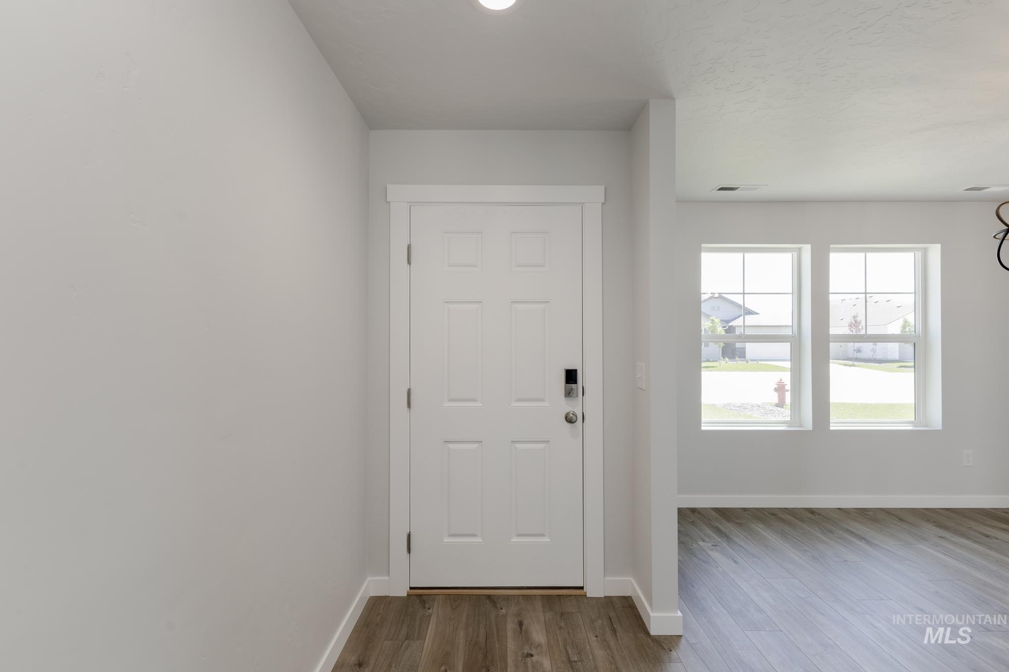 3771 E Syracuse St, Nampa, Idaho 83686, 3 Bedrooms, 2 Bathrooms, Residential For Sale, Price $389,990,MLS 98972129