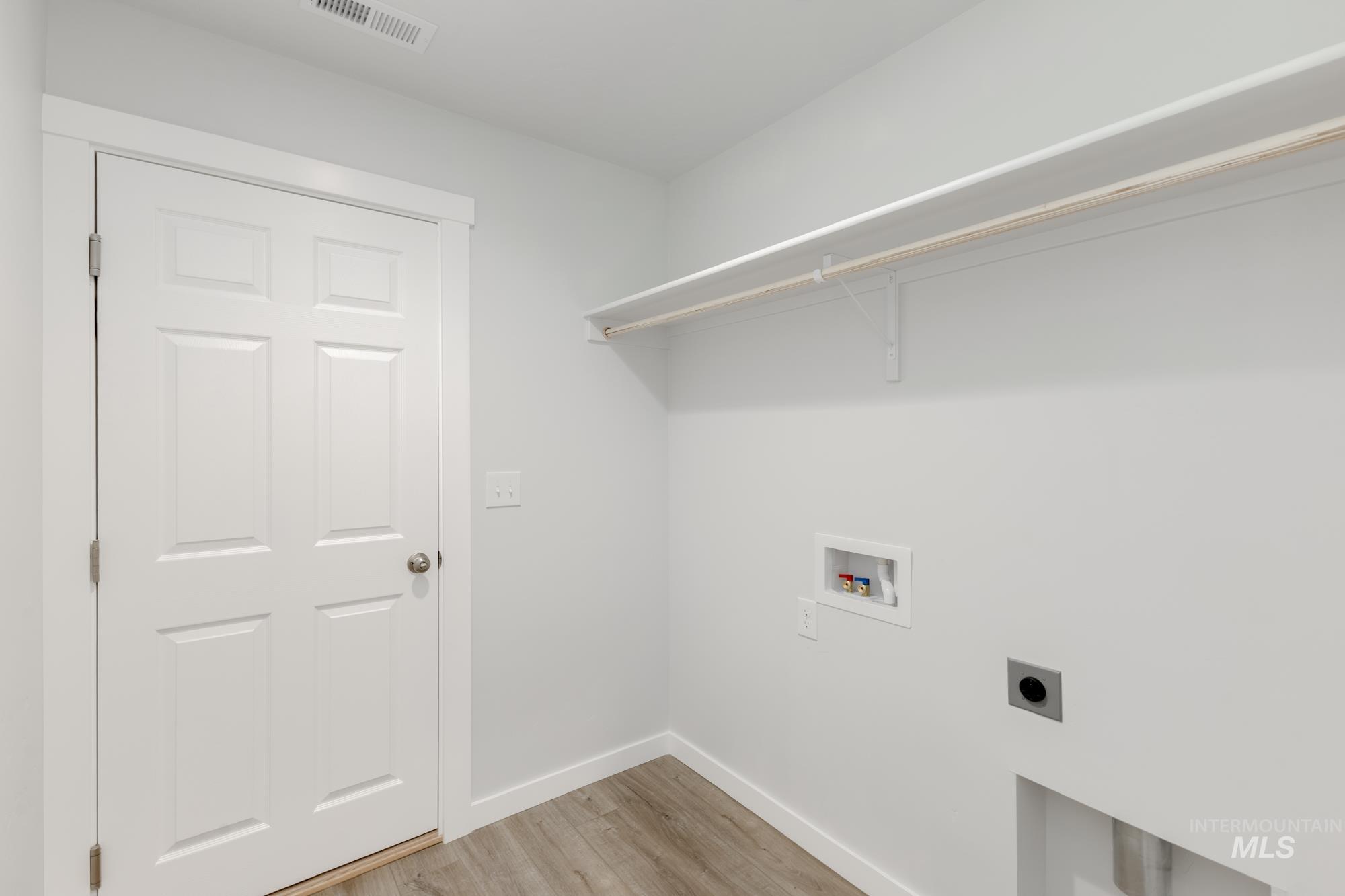 3771 E Syracuse St, Nampa, Idaho 83686, 3 Bedrooms, 2 Bathrooms, Residential For Sale, Price $389,990,MLS 98972129