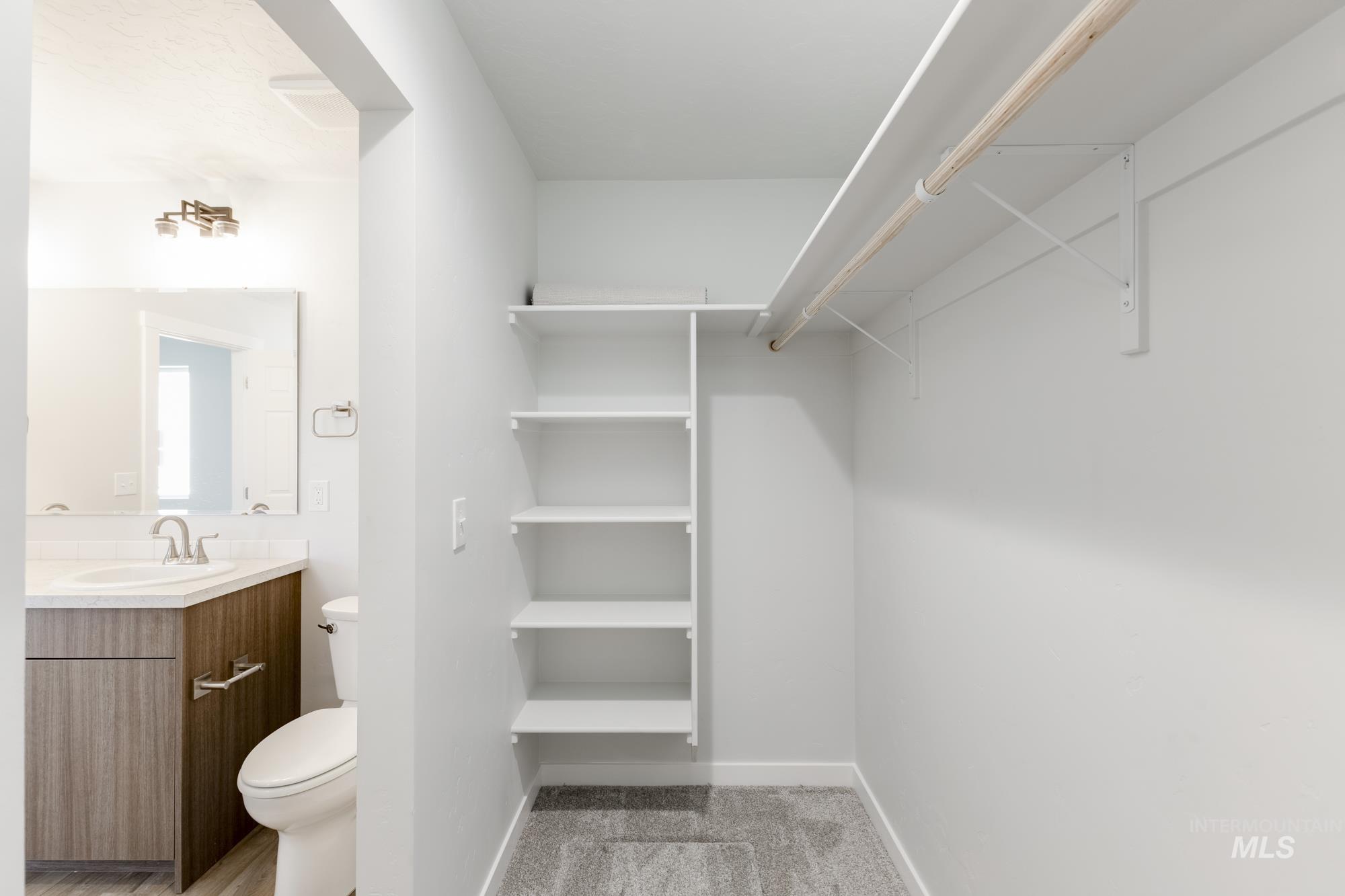 3771 E Syracuse St, Nampa, Idaho 83686, 3 Bedrooms, 2 Bathrooms, Residential For Sale, Price $389,990,MLS 98972129