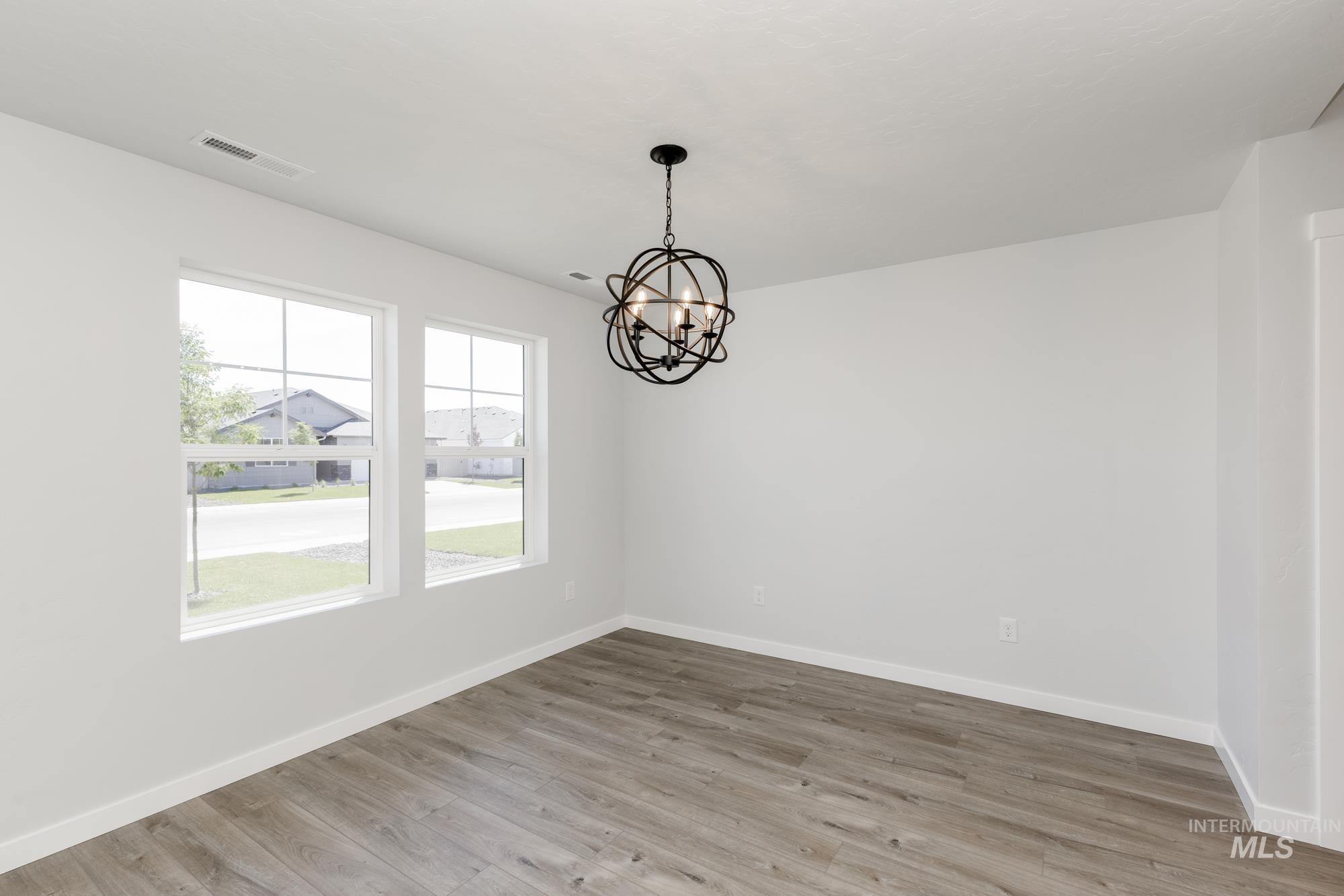 3771 E Syracuse St, Nampa, Idaho 83686, 3 Bedrooms, 2 Bathrooms, Residential For Sale, Price $389,990,MLS 98972129