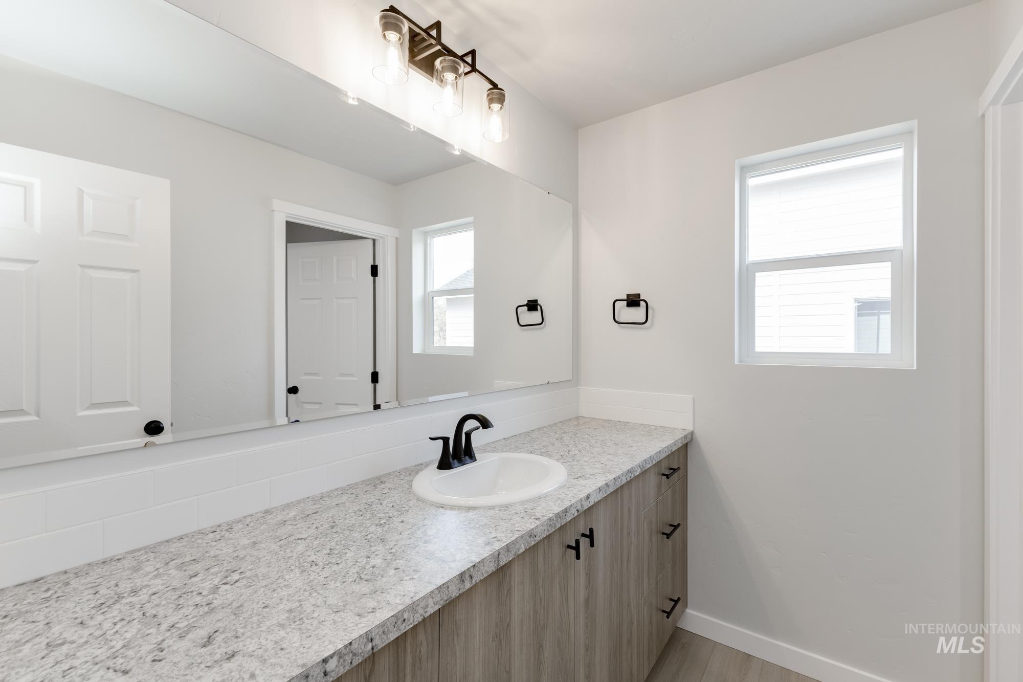 4269 S Red Sox Way, Nampa, Idaho 83686, 4 Bedrooms, 2 Bathrooms, Residential For Sale, Price $487,990,MLS 98972130