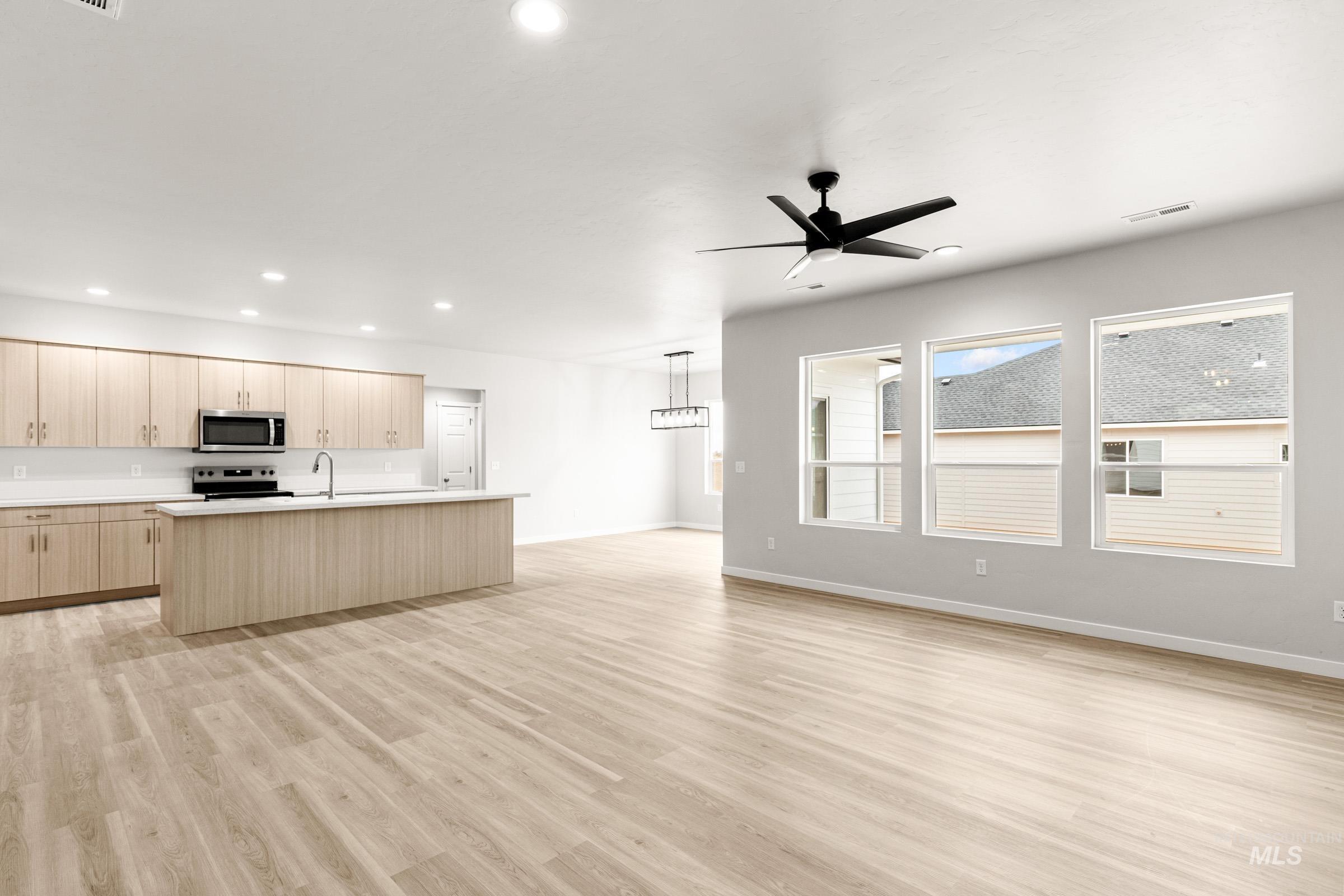 4269 S Red Sox Way, Nampa, Idaho 83686, 4 Bedrooms, 2 Bathrooms, Residential For Sale, Price $487,990, 98972130