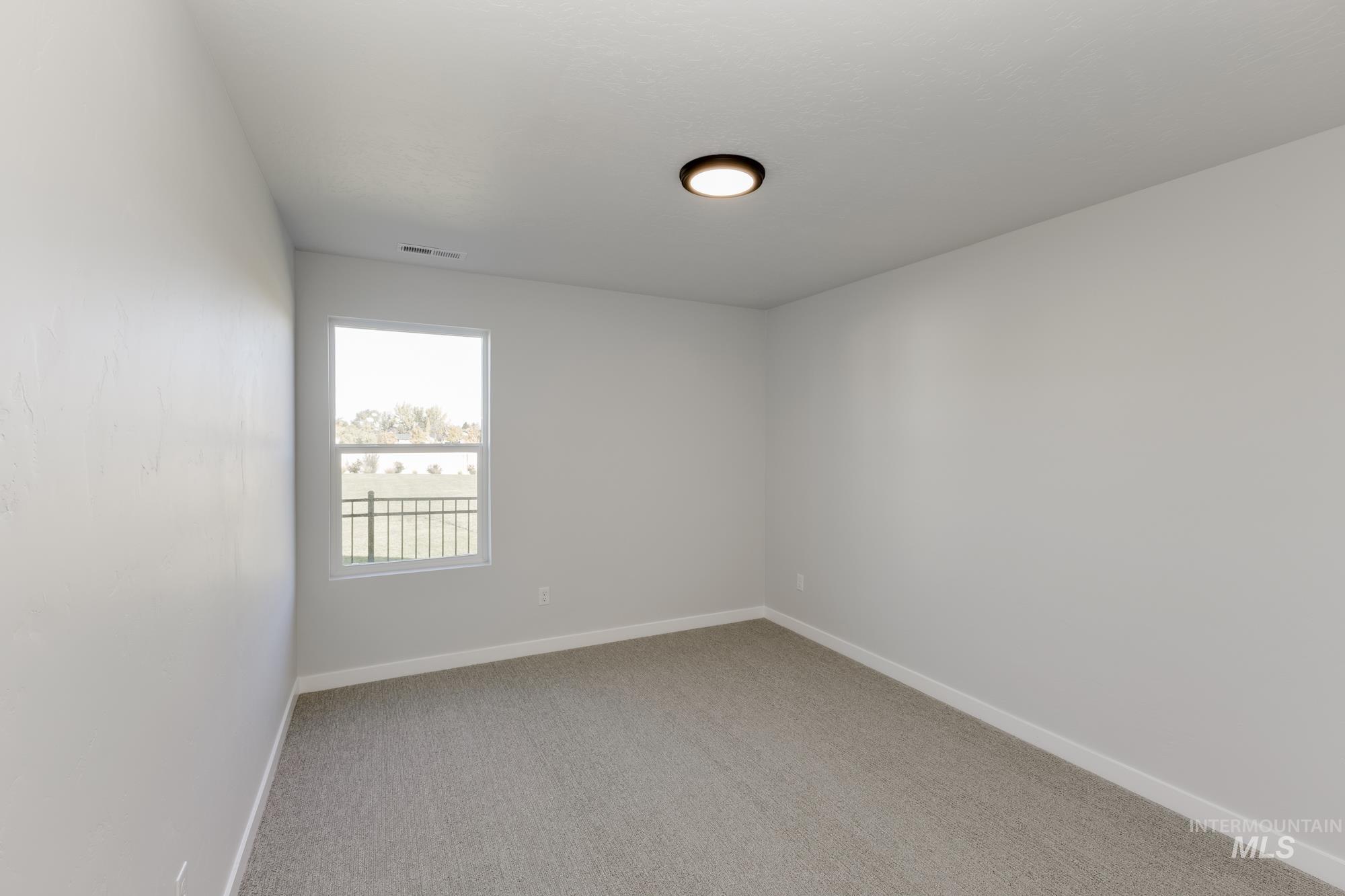 1704 N Birch St, Jerome, Idaho 83338, 3 Bedrooms, 2 Bathrooms, Residential For Sale, Price $379,990,MLS 98972136