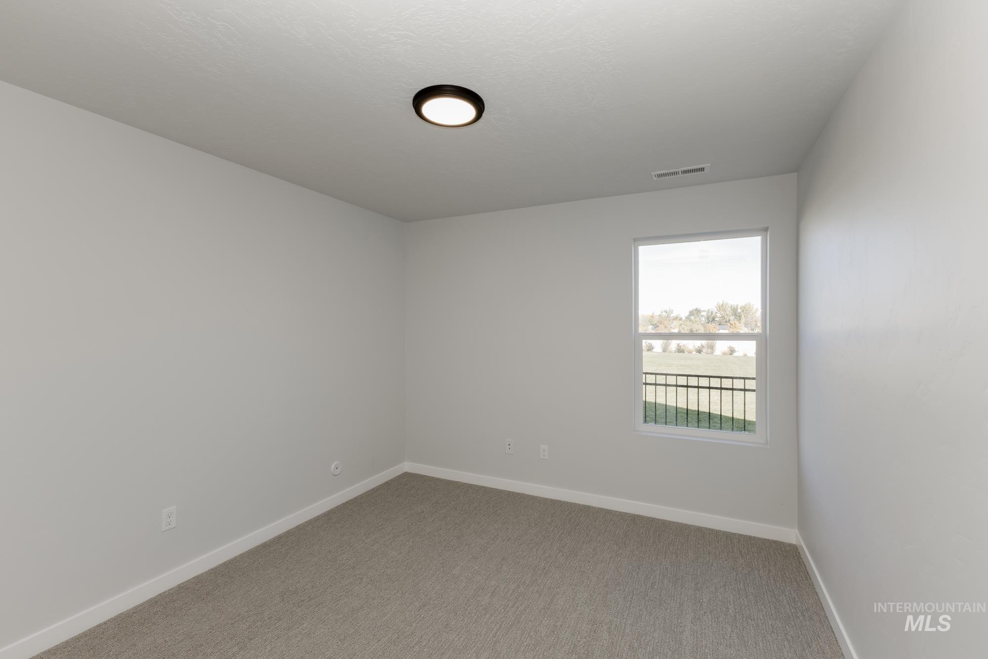 1704 N Birch St, Jerome, Idaho 83338, 3 Bedrooms, 2 Bathrooms, Residential For Sale, Price $379,990,MLS 98972136