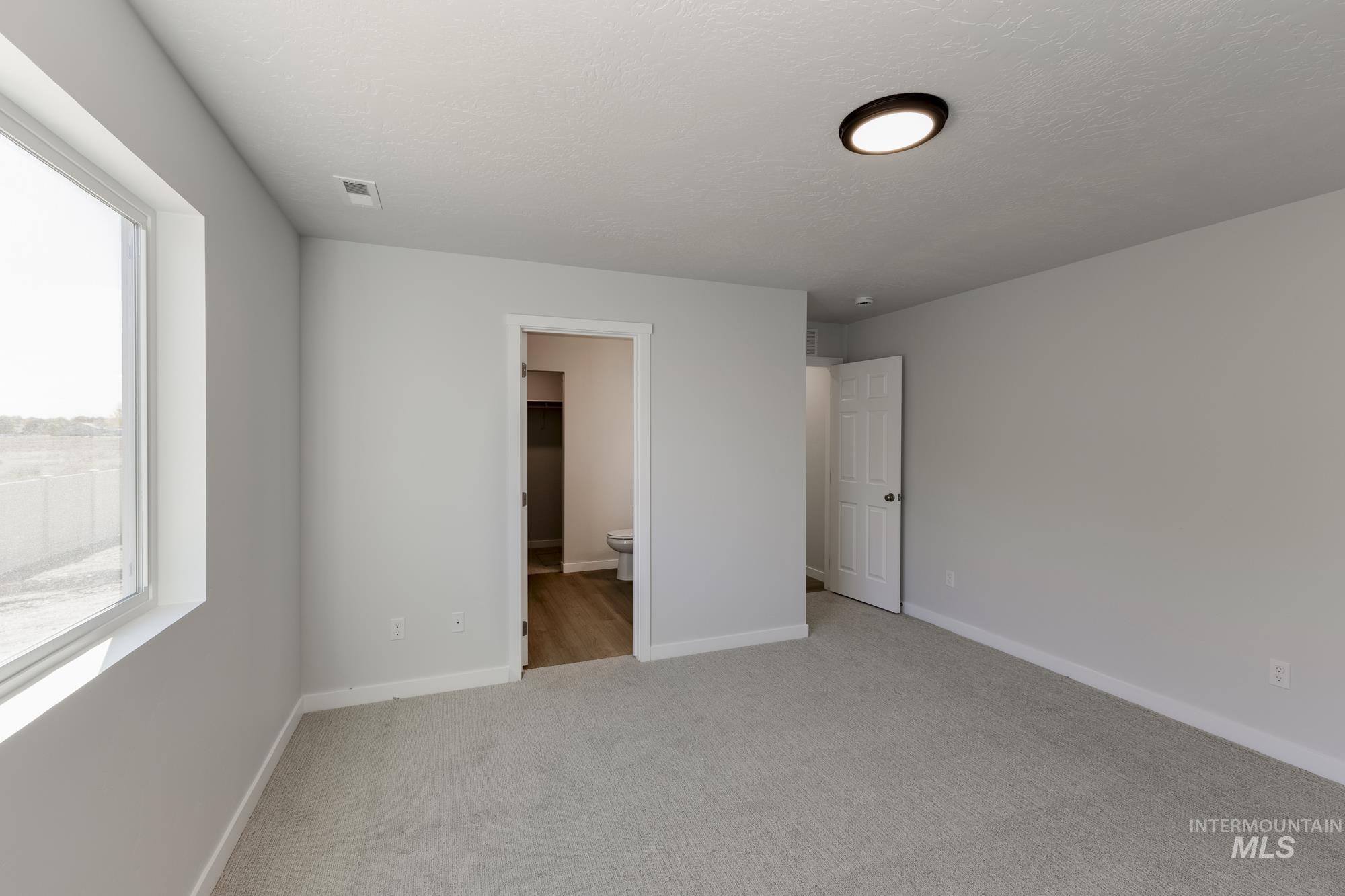 1704 N Birch St, Jerome, Idaho 83338, 3 Bedrooms, 2 Bathrooms, Residential For Sale, Price $379,990,MLS 98972136