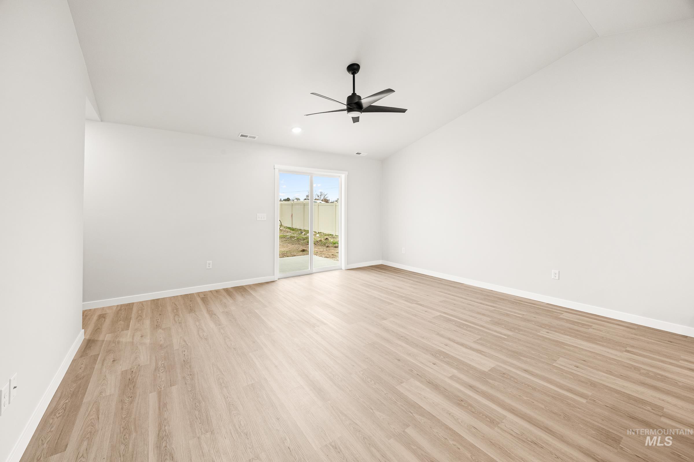 1704 N Birch St, Jerome, Idaho 83338, 3 Bedrooms, 2 Bathrooms, Residential For Sale, Price $353,990,MLS 98972136