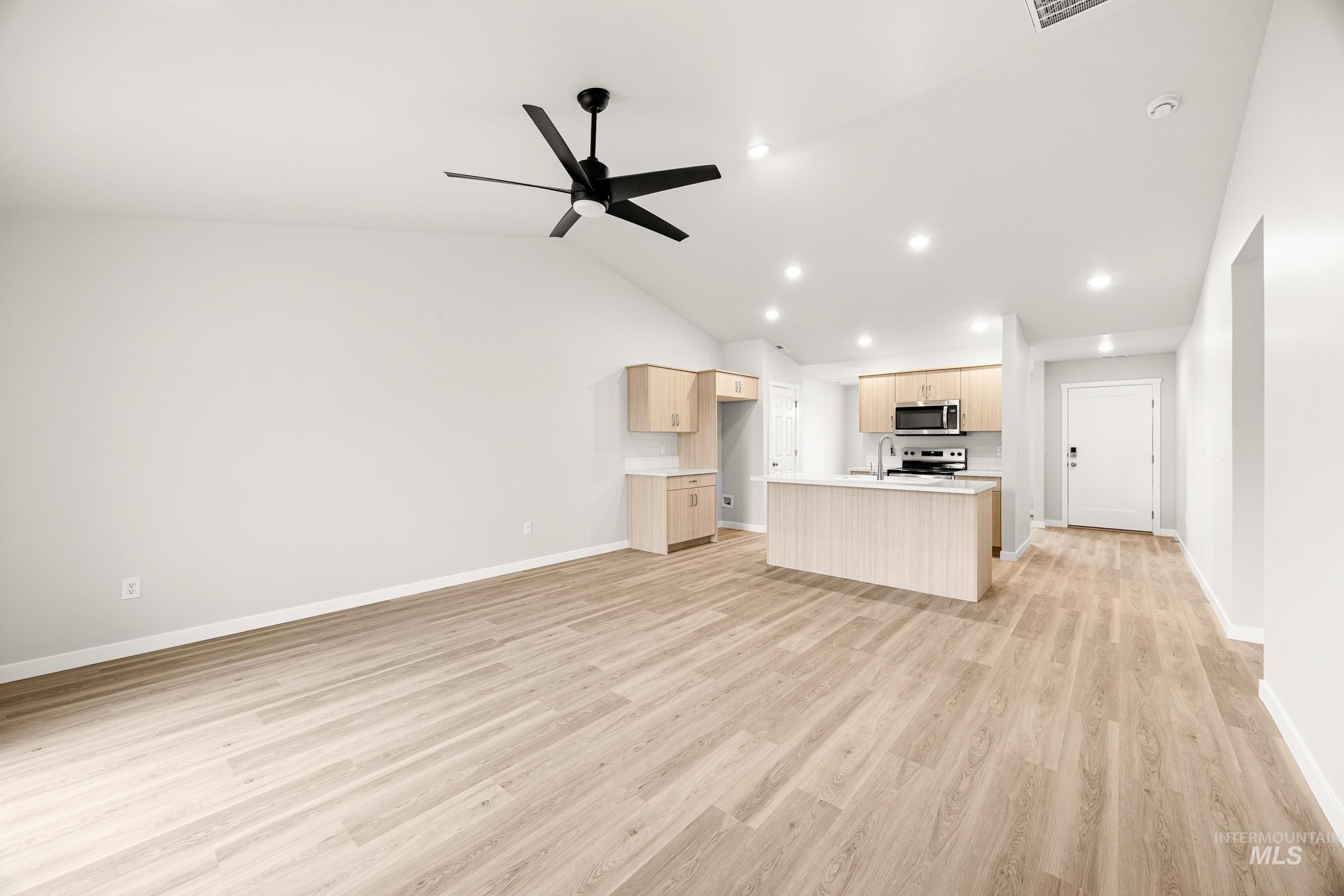 1704 N Birch St, Jerome, Idaho 83338, 3 Bedrooms, 2 Bathrooms, Residential For Sale, Price $353,990,MLS 98972136