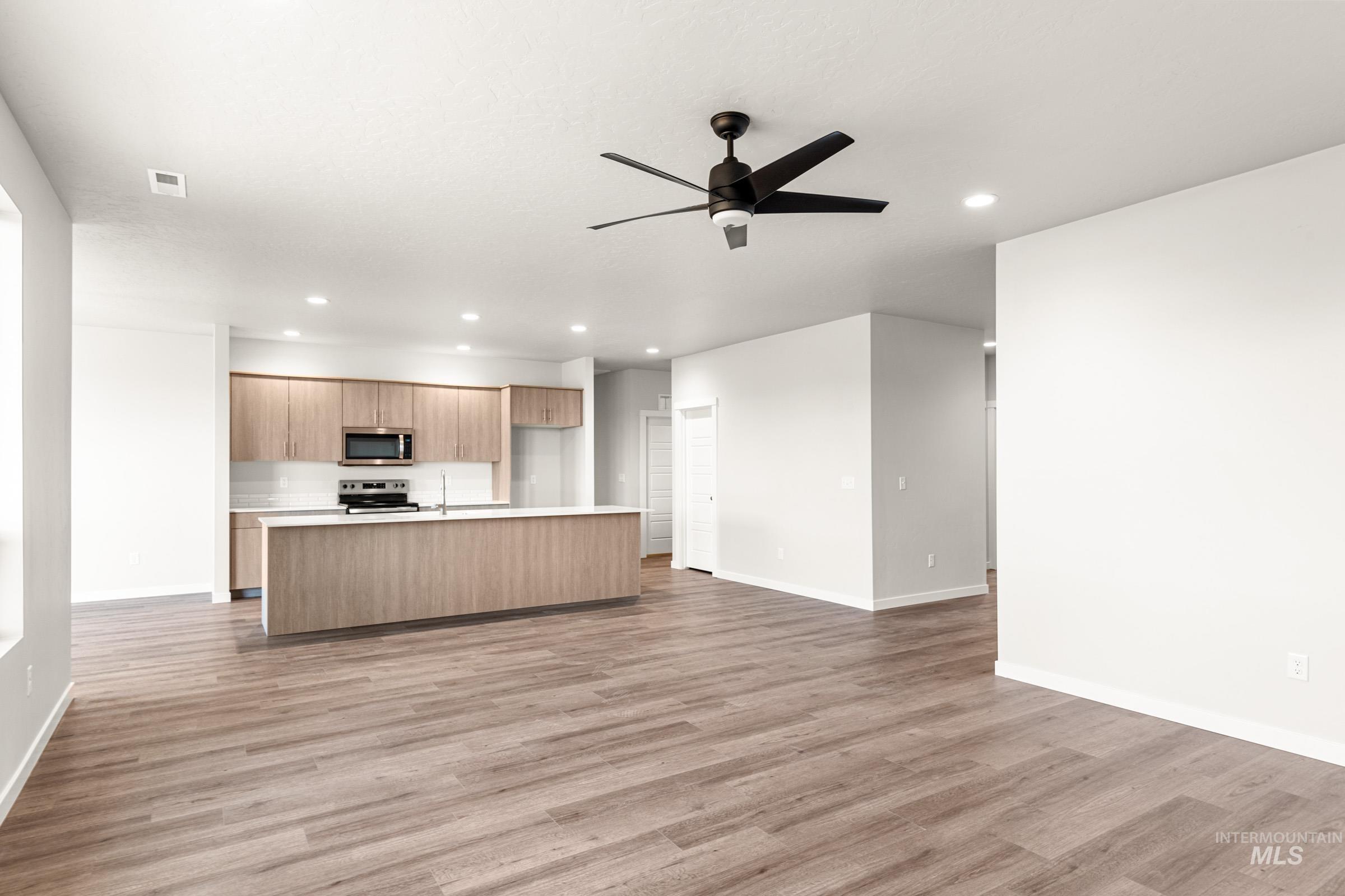 17648 N Boone Peak Ave, Nampa, Idaho 83687, 4 Bedrooms, 2 Bathrooms, Residential For Sale, Price $519,990, 98972137