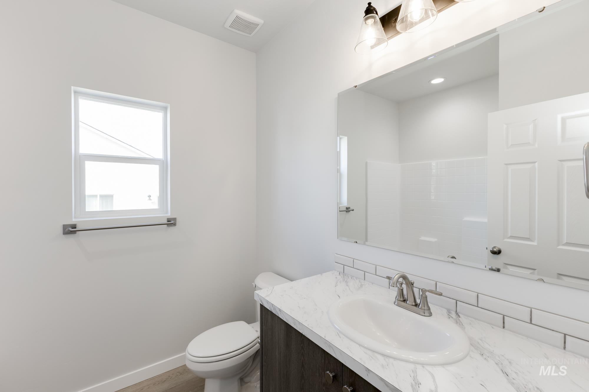 17648 N Boone Peak Ave, Nampa, Idaho 83687, 4 Bedrooms, 2 Bathrooms, Residential For Sale, Price $519,990,MLS 98972137