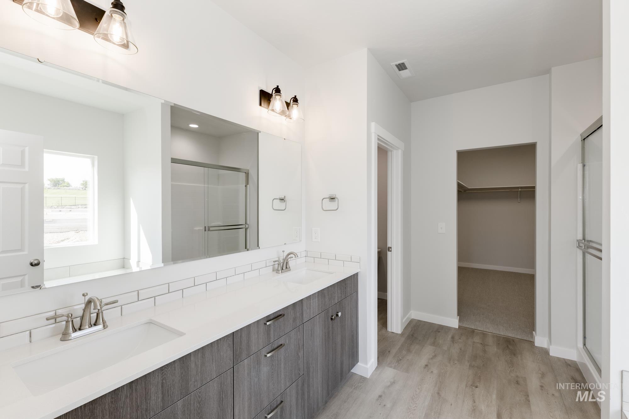 17648 N Boone Peak Ave, Nampa, Idaho 83687, 4 Bedrooms, 2 Bathrooms, Residential For Sale, Price $519,990,MLS 98972137