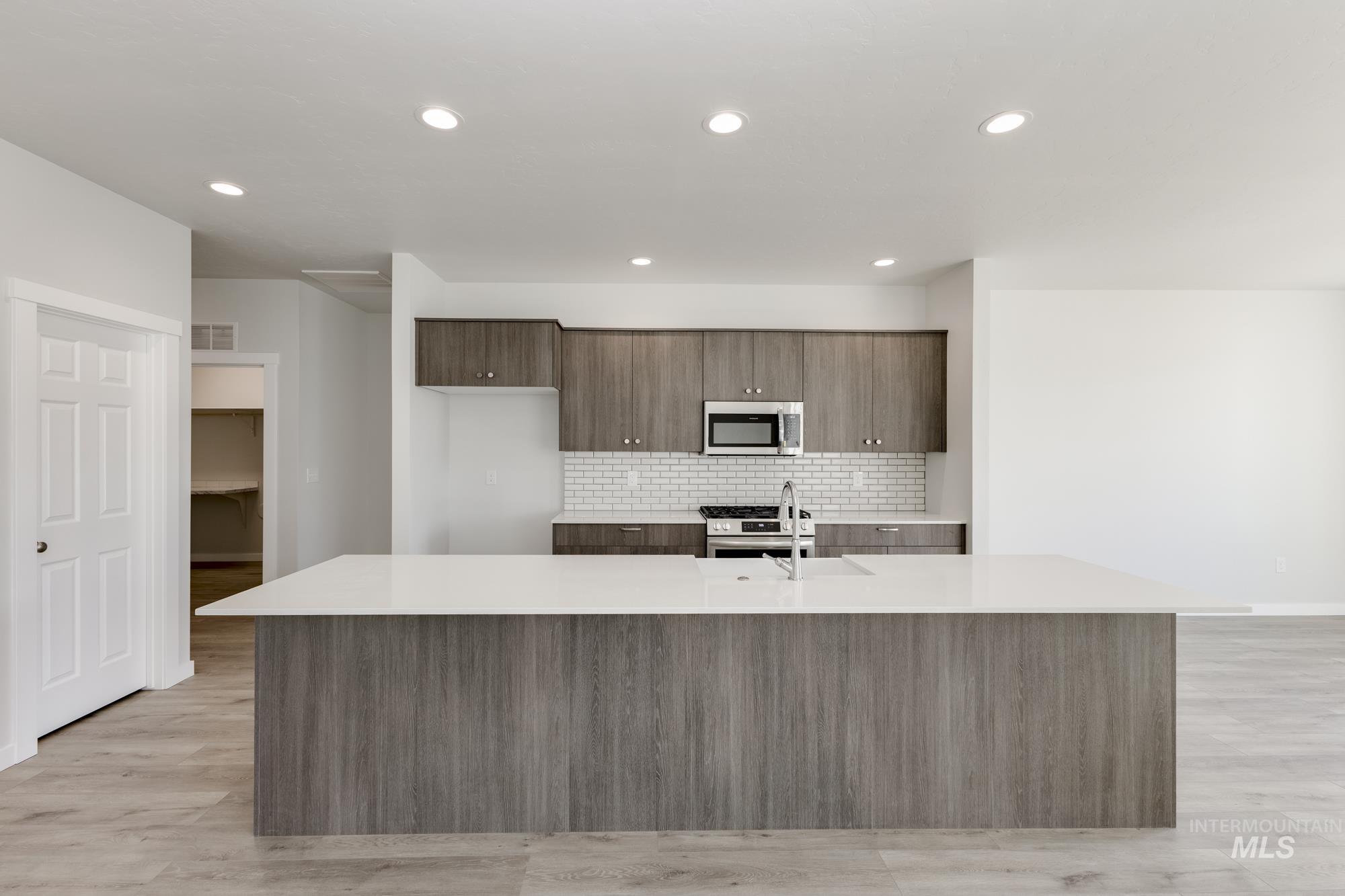 17648 N Boone Peak Ave, Nampa, Idaho 83687, 4 Bedrooms, 2 Bathrooms, Residential For Sale, Price $519,990,MLS 98972137