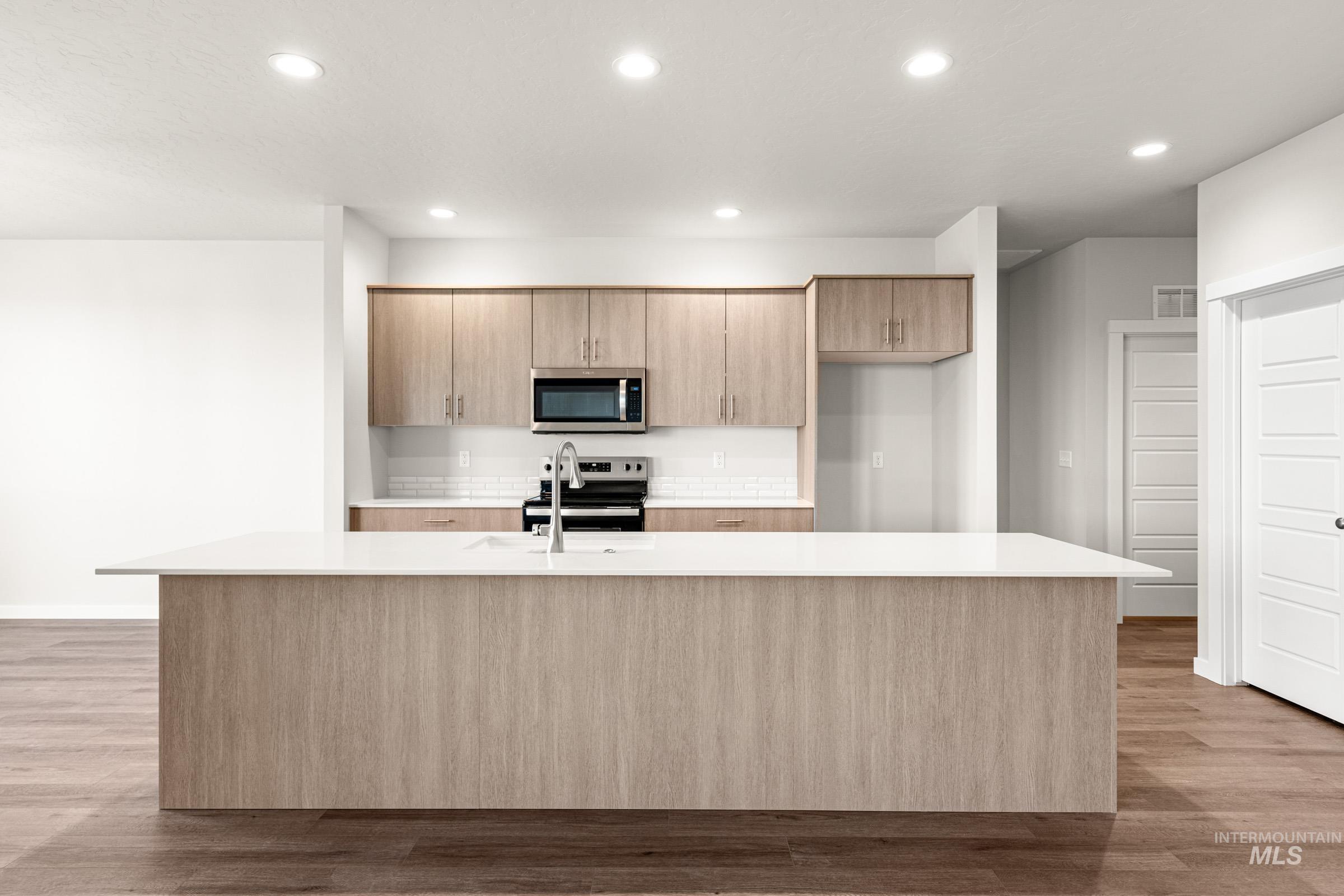 17648 N Boone Peak Ave, Nampa, Idaho 83687, 4 Bedrooms, 2 Bathrooms, Residential For Sale, Price $519,990, 98972137