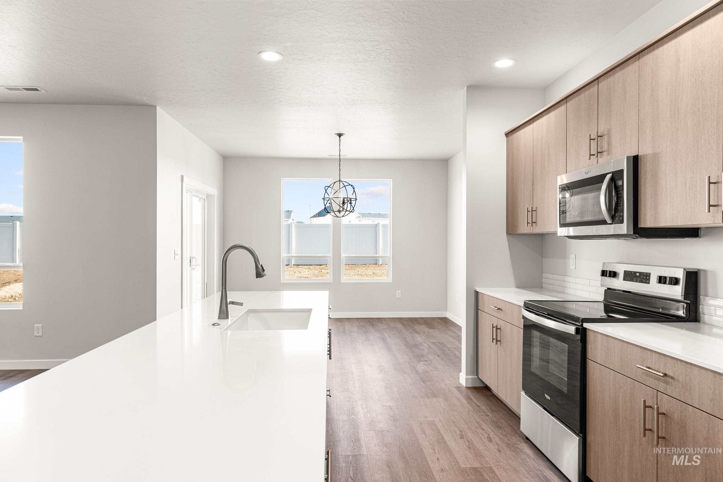 17648 N Boone Peak Ave, Nampa, Idaho 83687, 4 Bedrooms, 2 Bathrooms, Residential For Sale, Price $519,990, 98972137