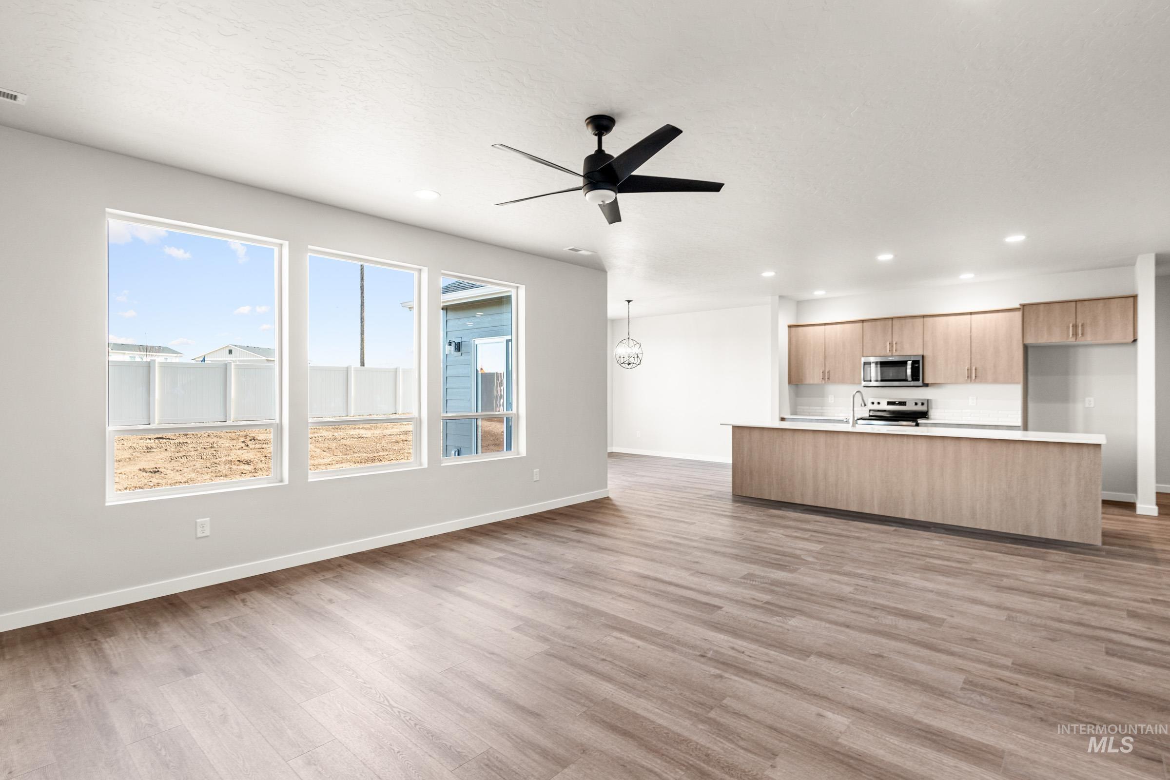 17648 N Boone Peak Ave, Nampa, Idaho 83687, 4 Bedrooms, 2 Bathrooms, Residential For Sale, Price $519,990, 98972137