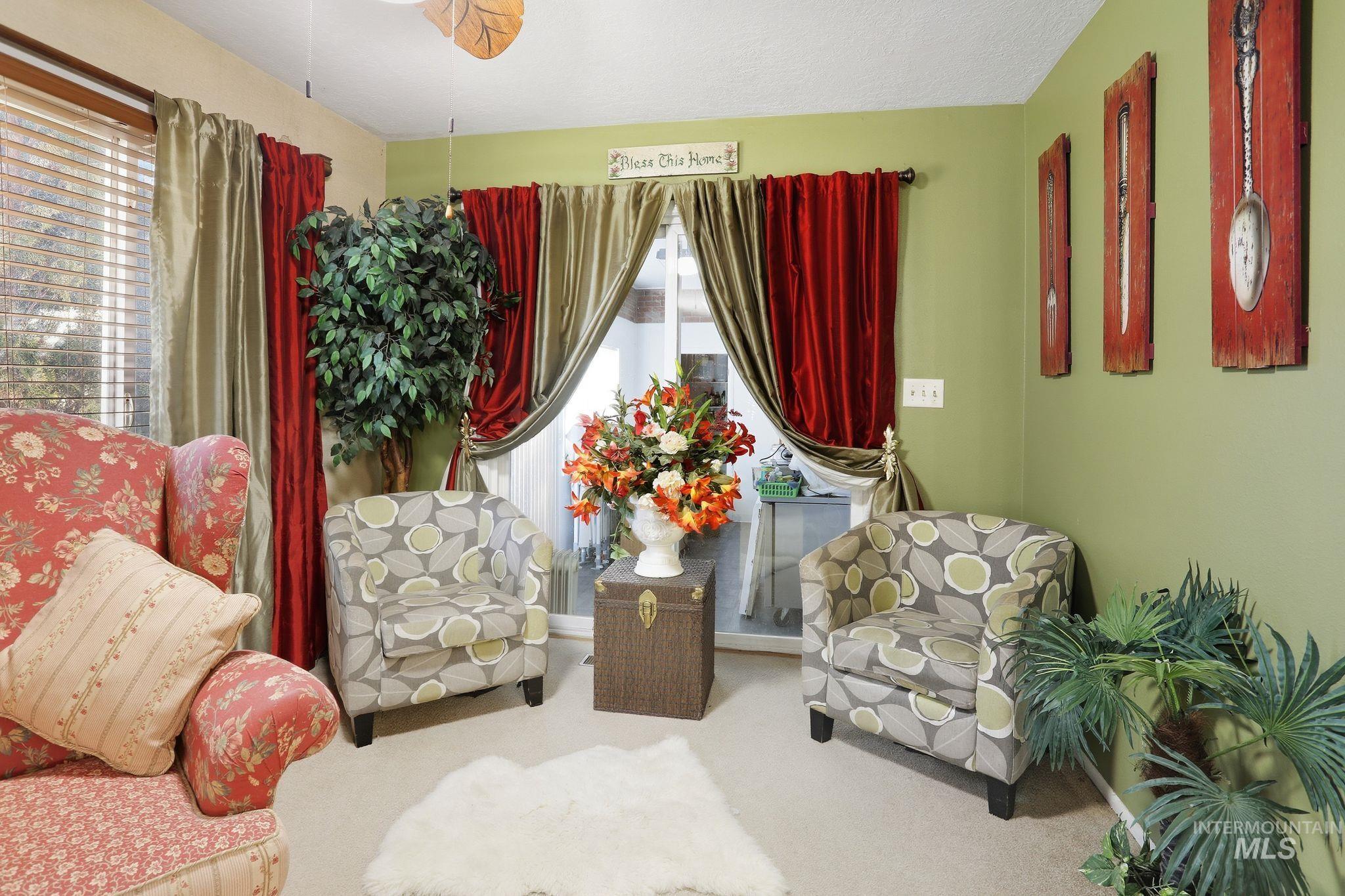 3081 E 3400 N, Twin Falls, Idaho 83301, 5 Bedrooms, 2.5 Bathrooms, Residential For Sale, Price $475,000,MLS 98972138