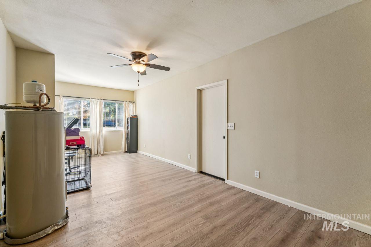 1511 N Indiana Ave, Caldwell, Idaho 83605, 3 Bedrooms, 2 Bathrooms, Residential For Sale, Price $360,000,MLS 98972140