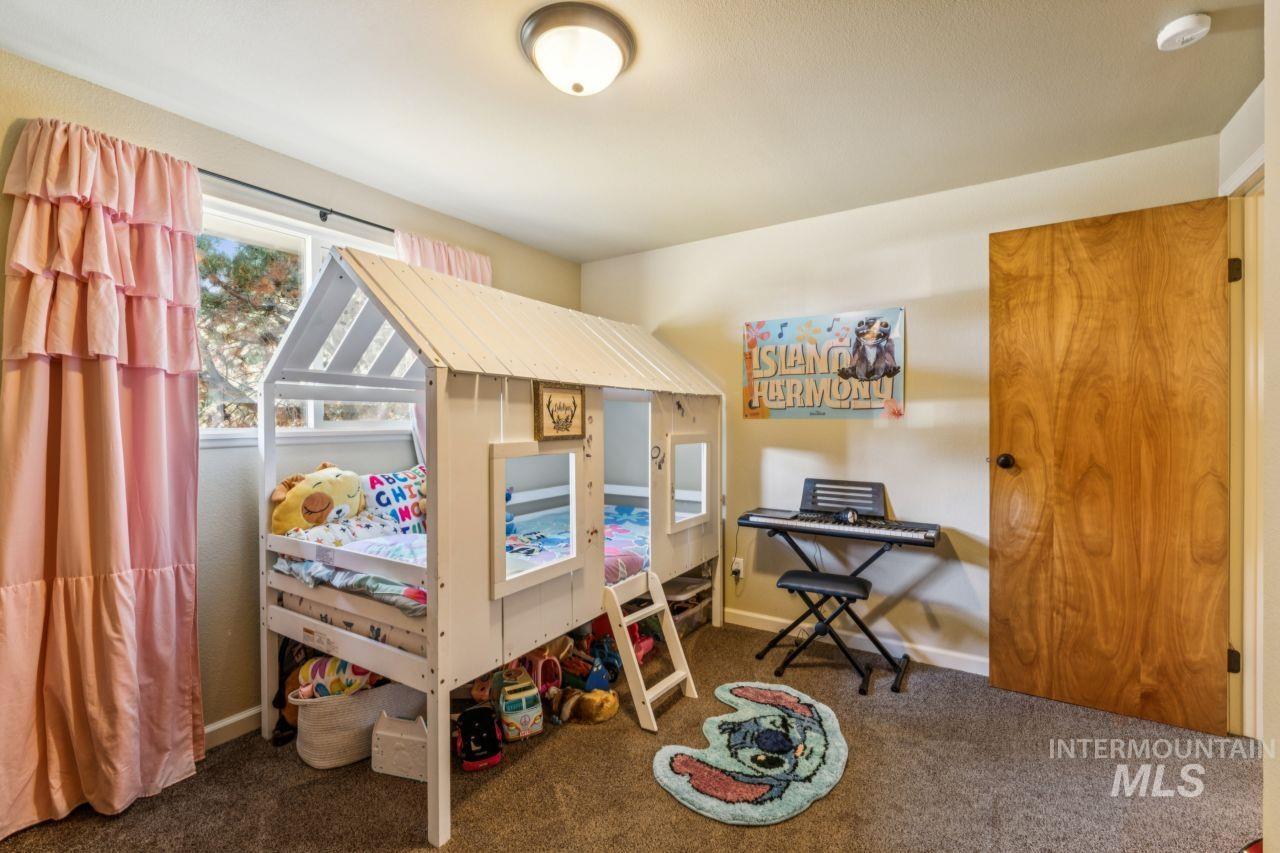 1511 N Indiana Ave, Caldwell, Idaho 83605, 3 Bedrooms, 2 Bathrooms, Residential For Sale, Price $360,000,MLS 98972140