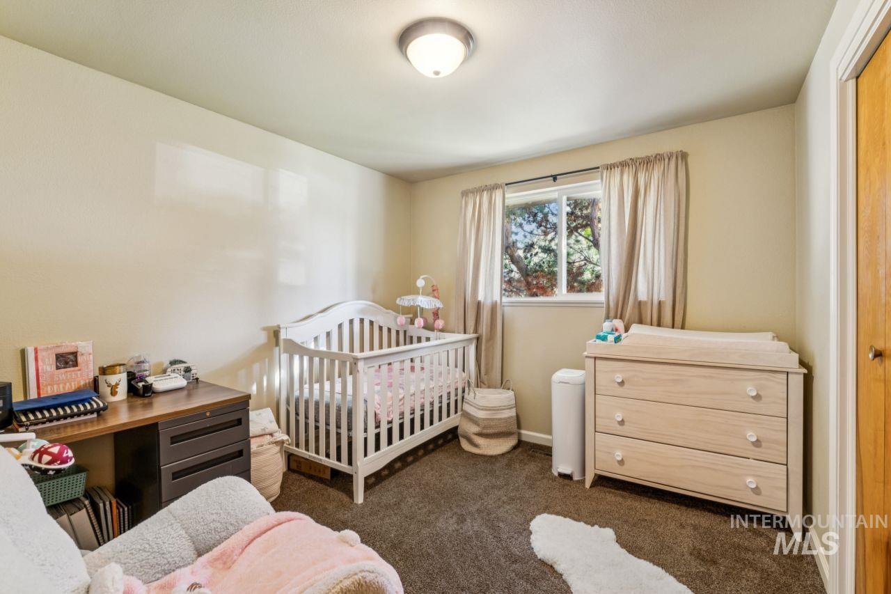 1511 N Indiana Ave, Caldwell, Idaho 83605, 3 Bedrooms, 2 Bathrooms, Residential For Sale, Price $360,000,MLS 98972140