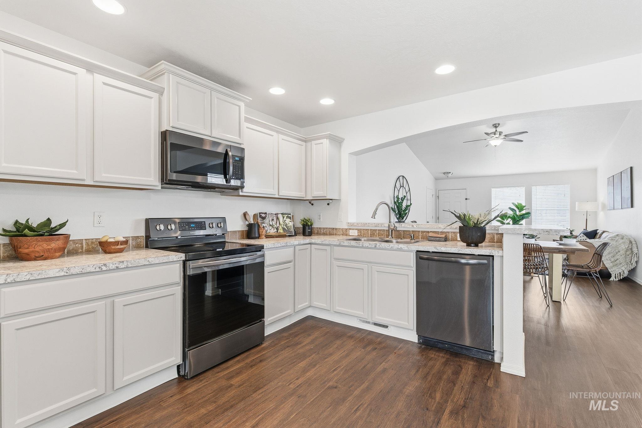 12112 W Dunham Drive, Boise, Idaho 83709, 3 Bedrooms, 2 Bathrooms, Residential For Sale, Price $415,000,MLS 98972141