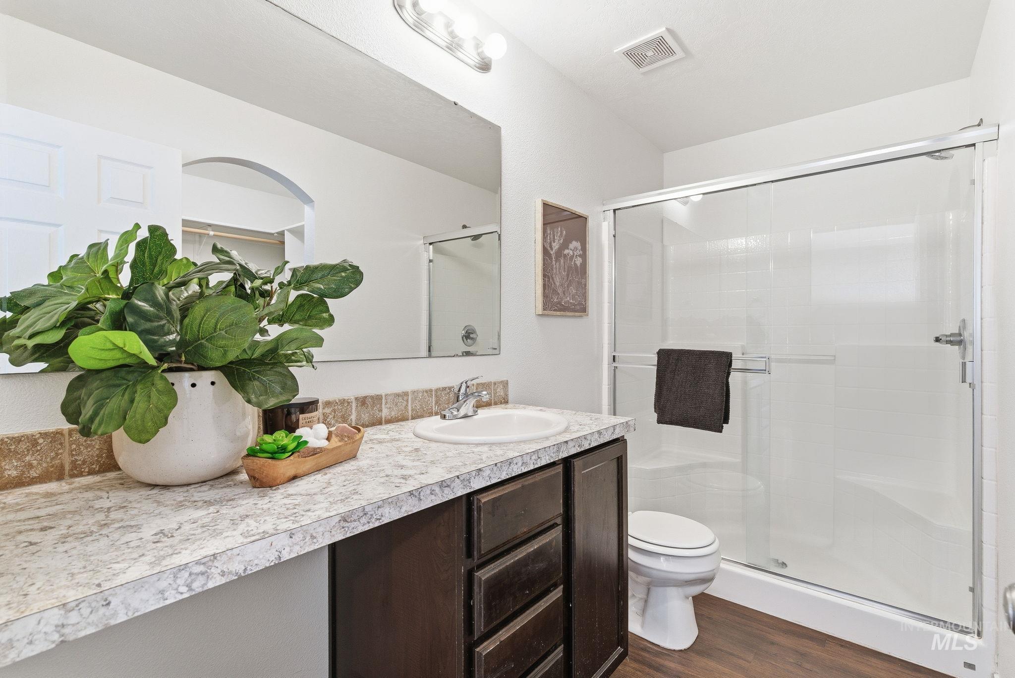 12112 W Dunham Drive, Boise, Idaho 83709, 3 Bedrooms, 2 Bathrooms, Residential For Sale, Price $415,000,MLS 98972141