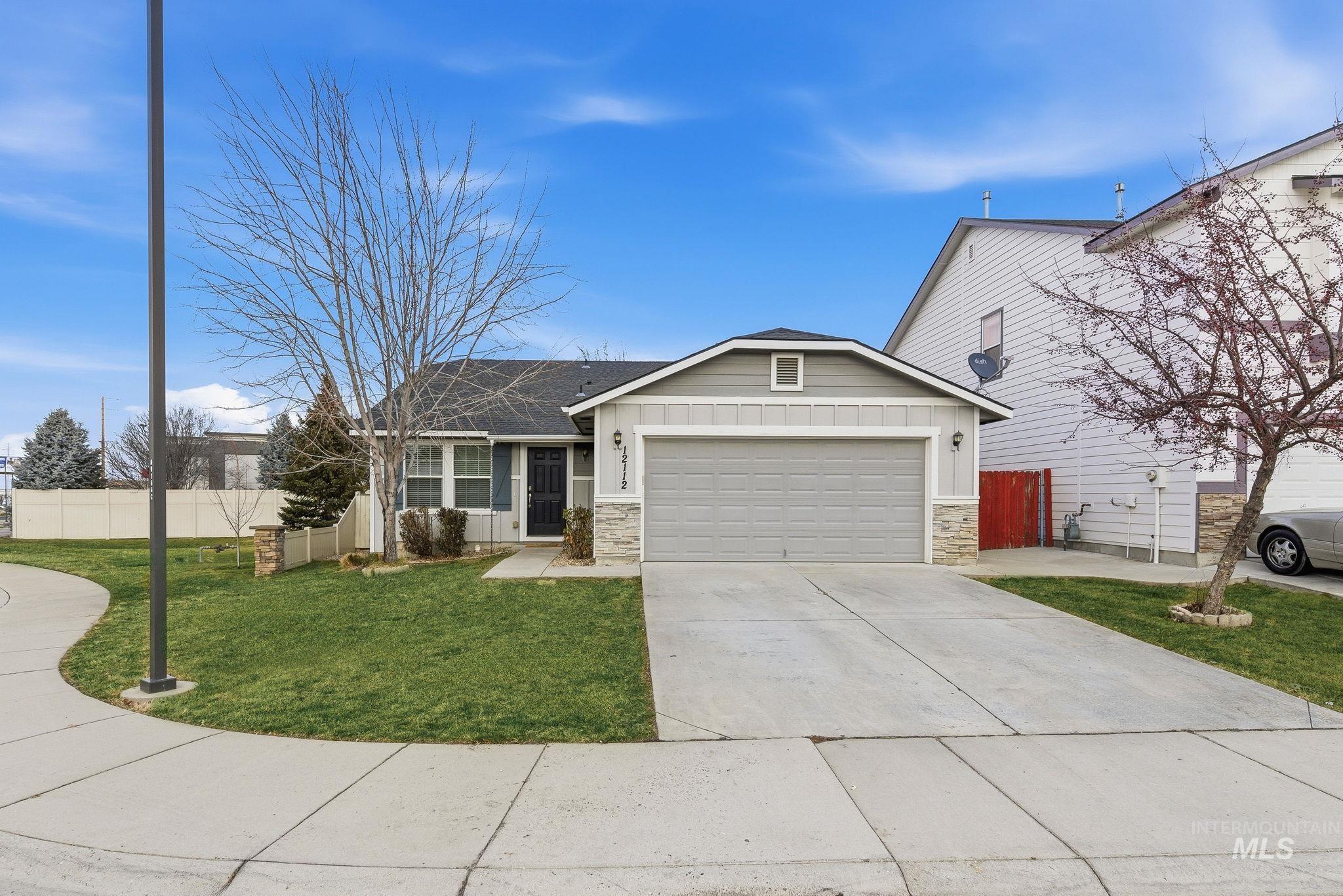12112 W Dunham Drive, Boise, Idaho 83709, 3 Bedrooms, 2 Bathrooms, Residential For Sale, Price $415,000,MLS 98972141